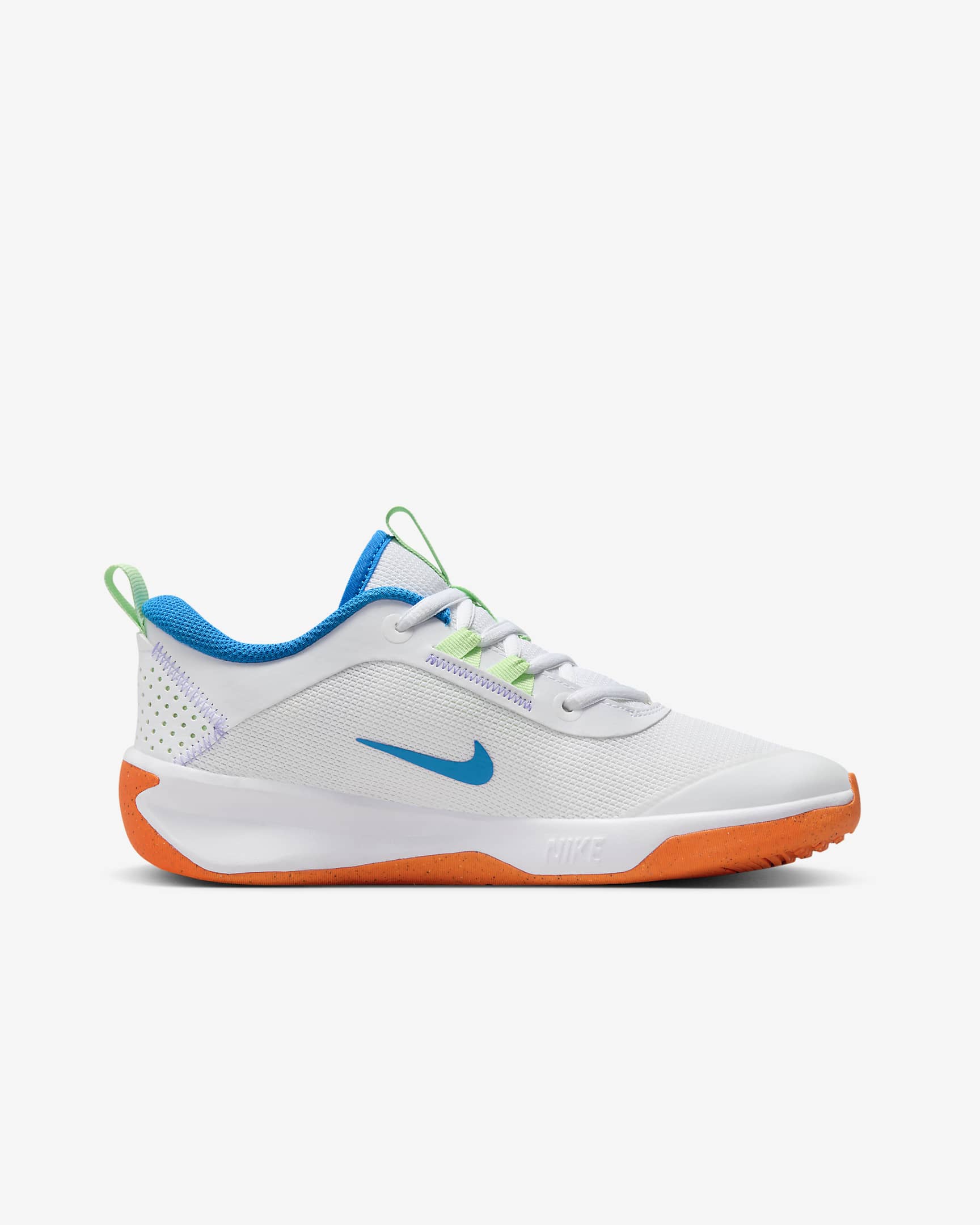 Nike Omni Multi-Court-sko til større børn (indendørs/bane) - hvid/Vapor Green/Total Orange/Photo Blue