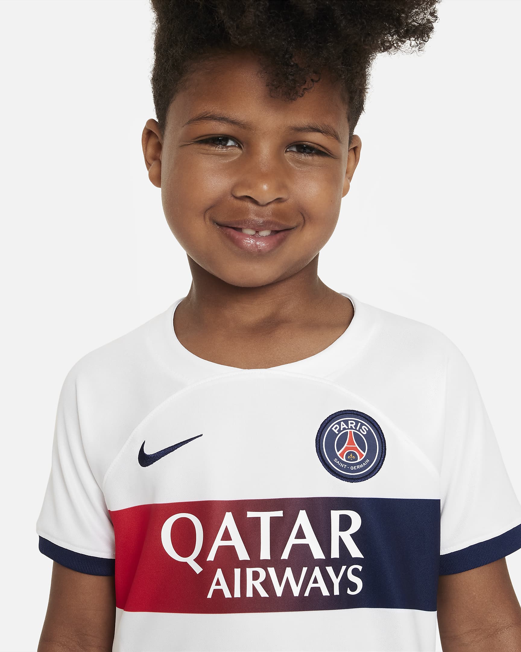 Paris Saint-Germain 2023/24 Away Younger Kids' Nike Dri-FIT 3-Piece Kit ...