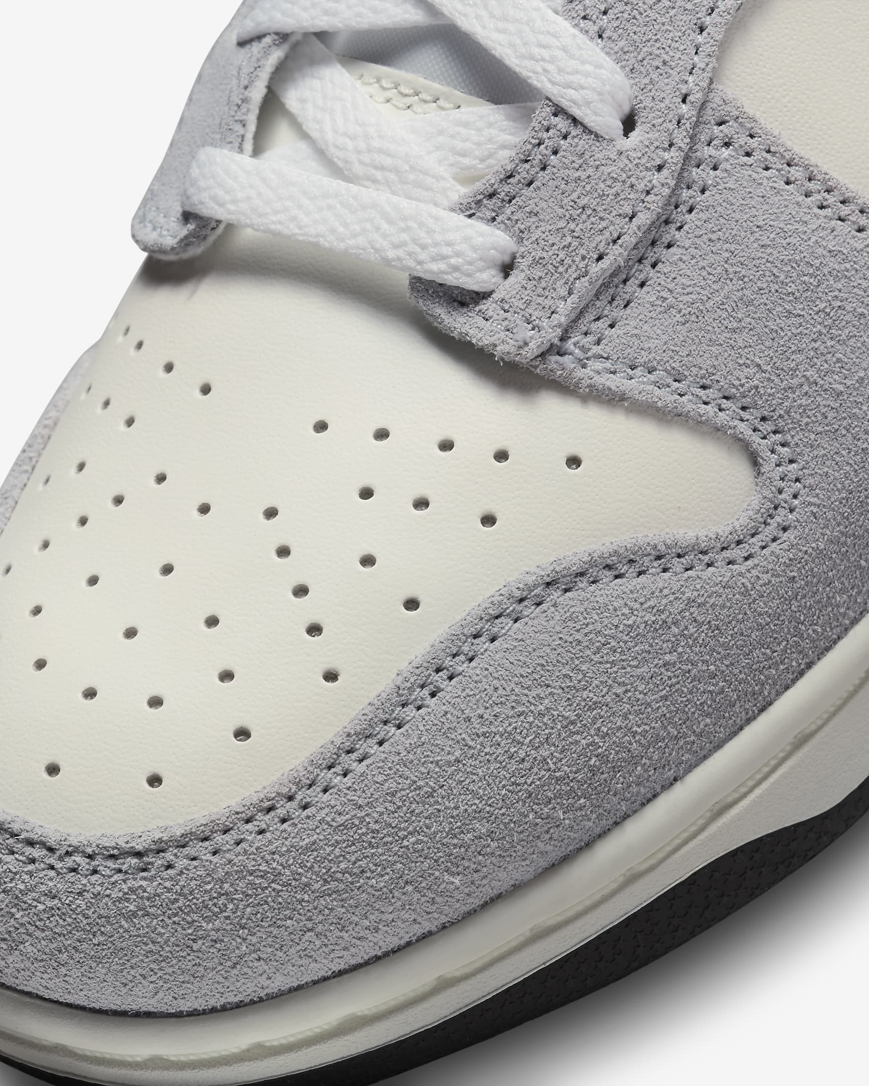 classic nike shoes
