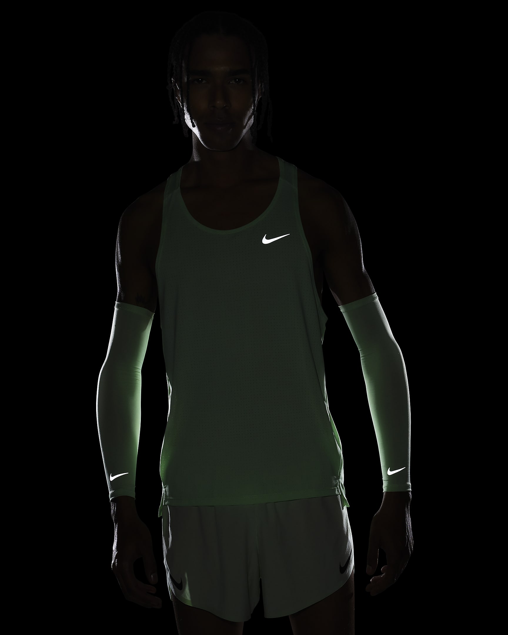 Nike Dri-FIT Lightweight Sleeves 2.0 - Vapour Green/Silver