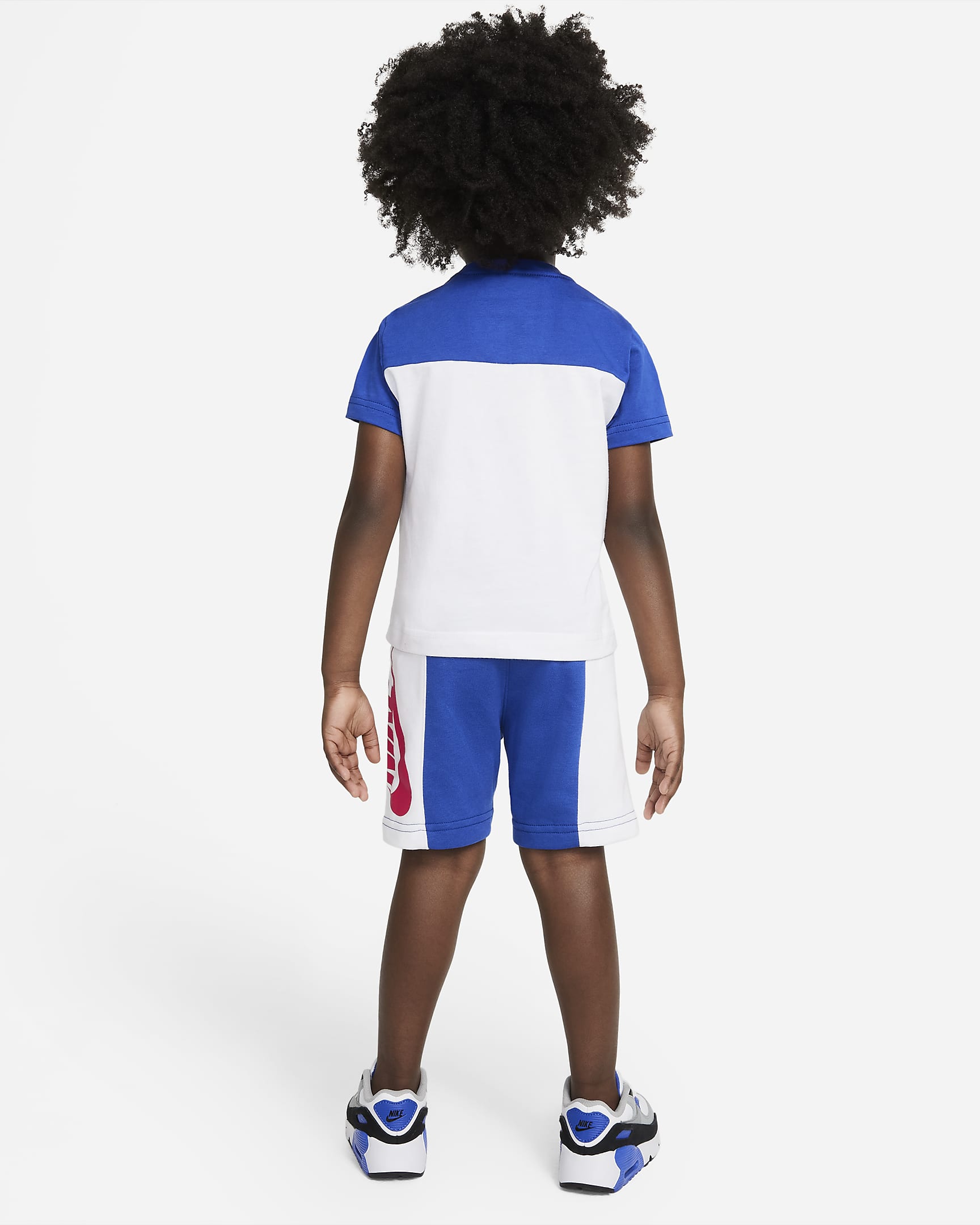 Conjunto de playera y shorts para bebé Nike Sportswear. Nike.com