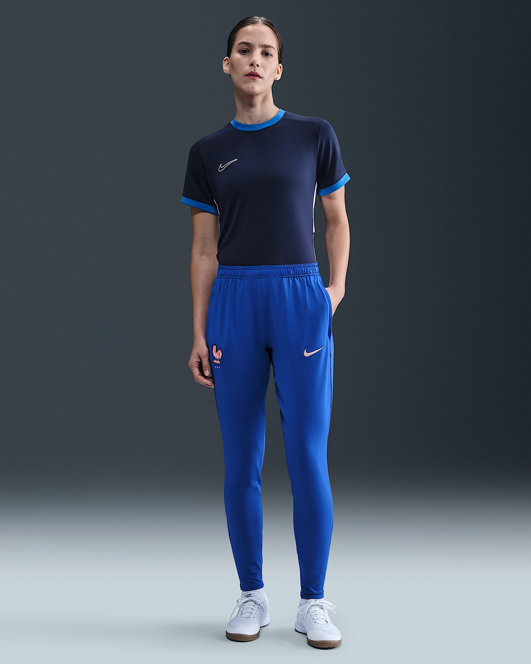 Fransa Strike Nike Dri-FIT Örgü Kadın Futbol Eşofman Altı - Bright Blue/Washed Coral/Washed Coral