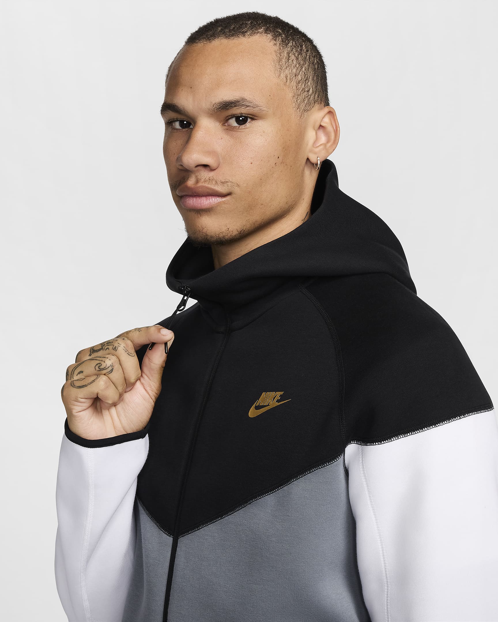 Huvtröja med hel dragkedja Nike Sportswear Tech Fleece Windrunner för män - Svart/Cool Grey/Vit/Metallic Gold