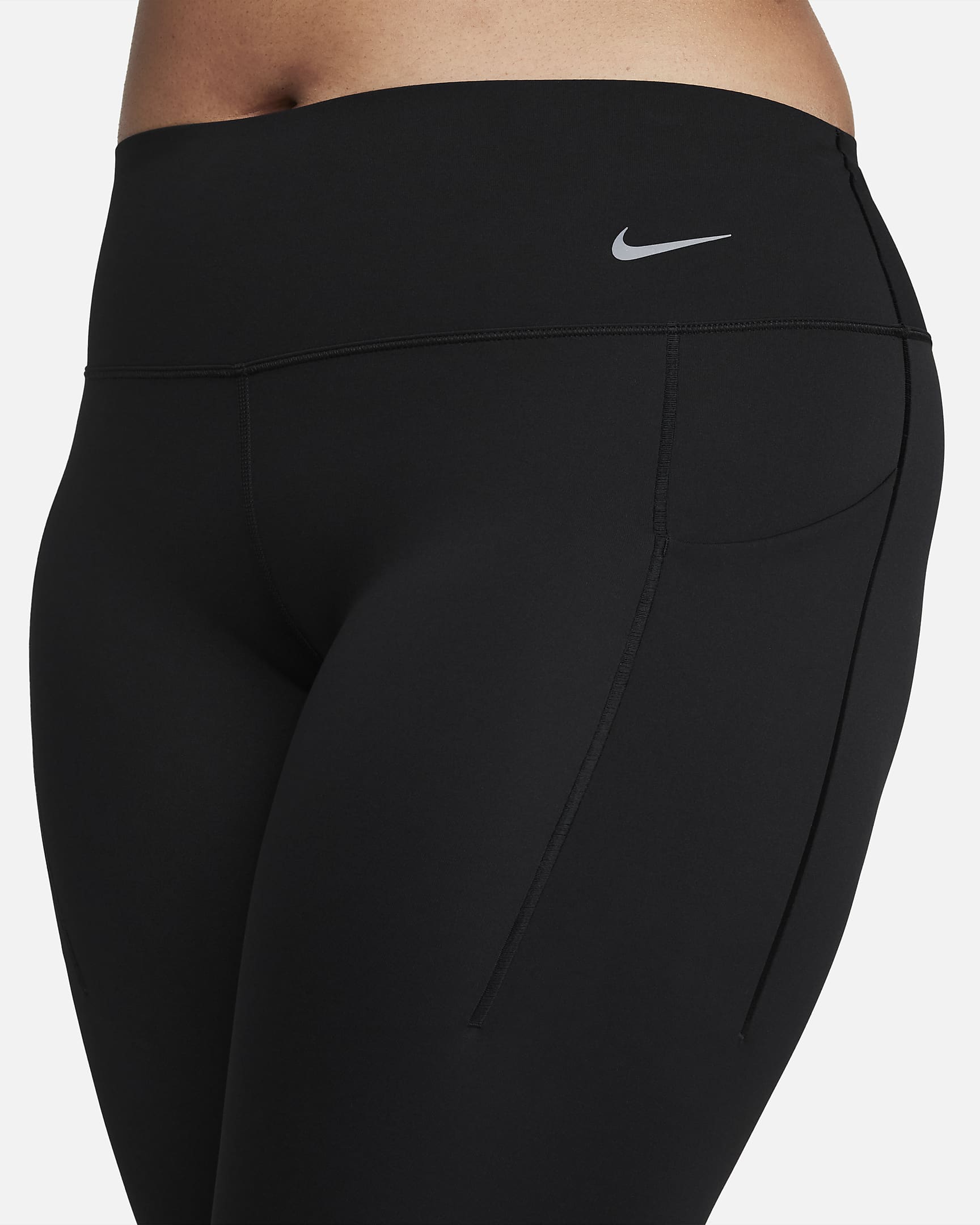 Nike Universa közepes tartást adó, közepes szabású, 7/8-os női leggings zsebekkel - Fekete/Fekete