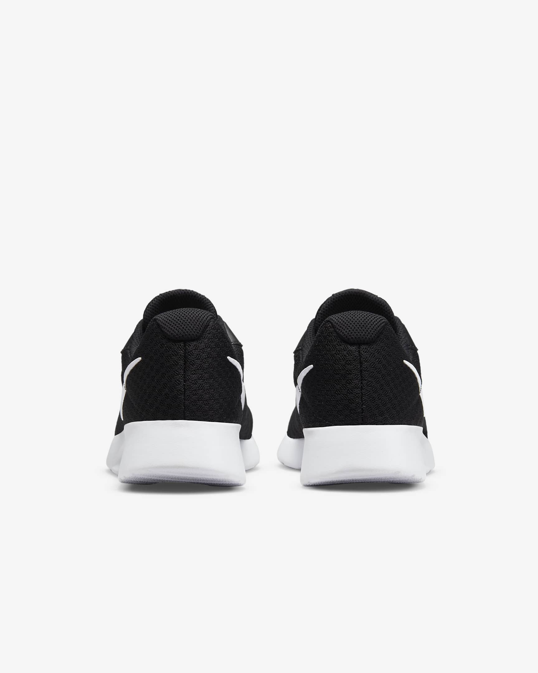 Tenis para mujer Nike Tanjun - Negro/Voltio ligero/Negro/Blanco