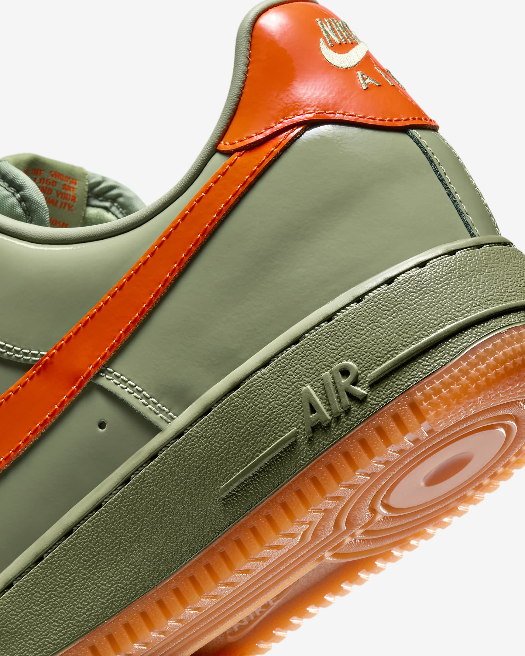 Nike Air Force 1 '07 Premium Herrenschuhe - Oil Green/Platinum Tint/Safety Orange