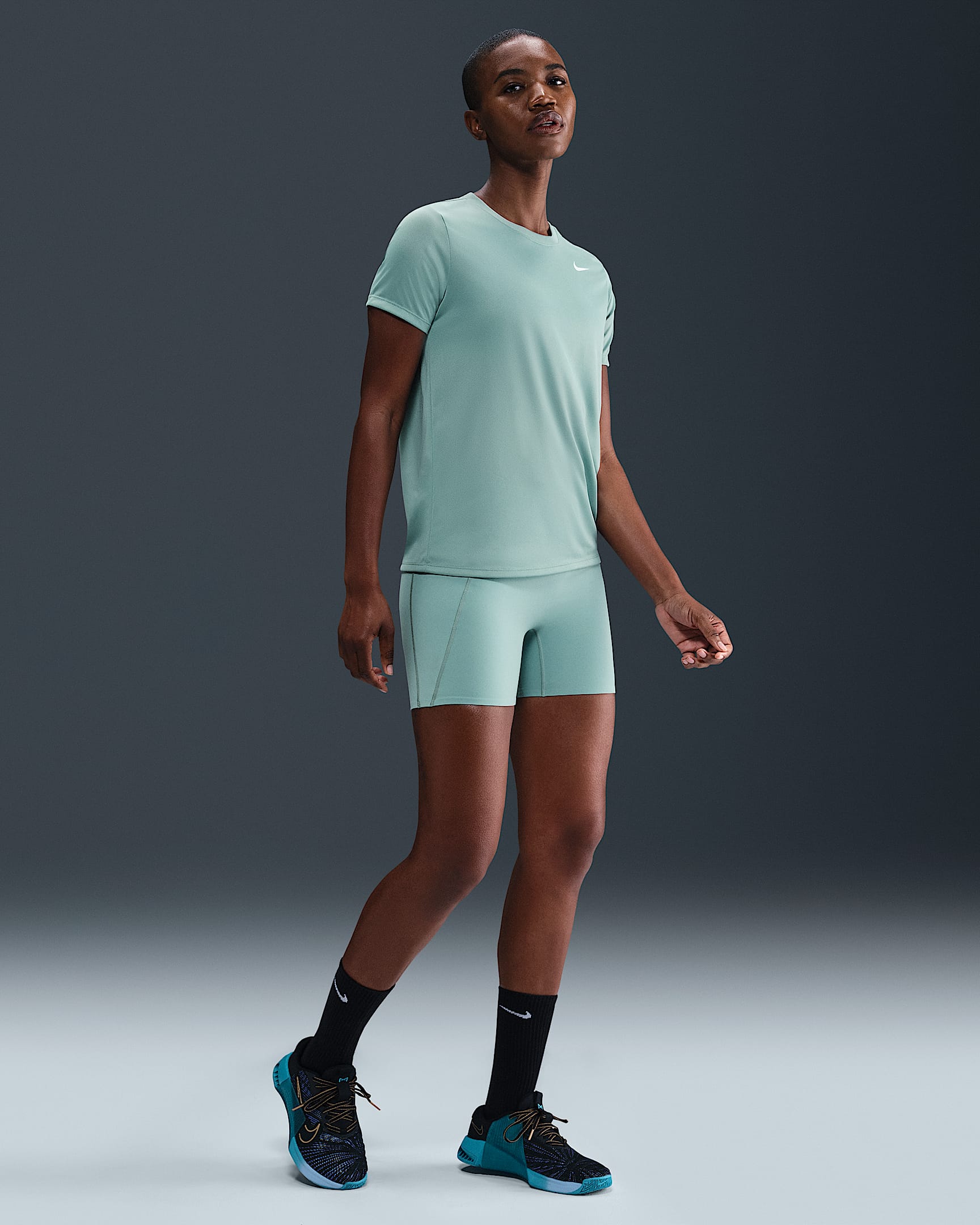 Nike Universa Women's Medium-Support High-Waisted 12.5cm (approx.) Biker Shorts With Pockets - Cannon/Bicoastal/Bicoastal