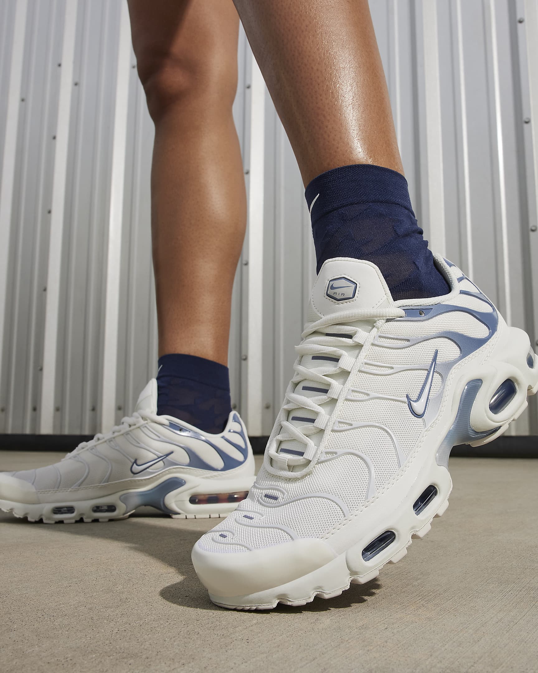 womens nike air max plus blue