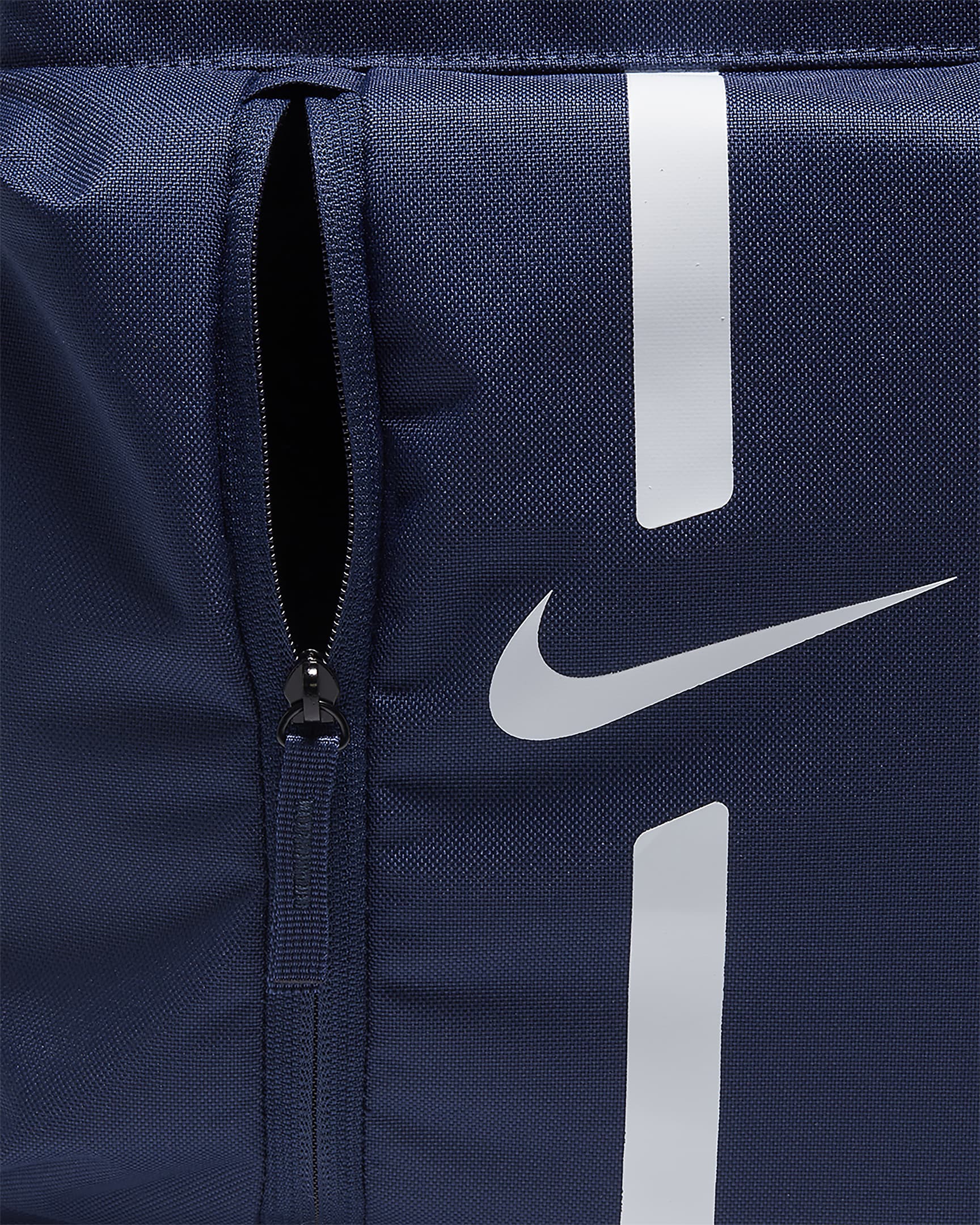 Dziecięcy plecak piłkarski Nike Academy Team (22 l) - Midnight Navy/Czerń/Biel