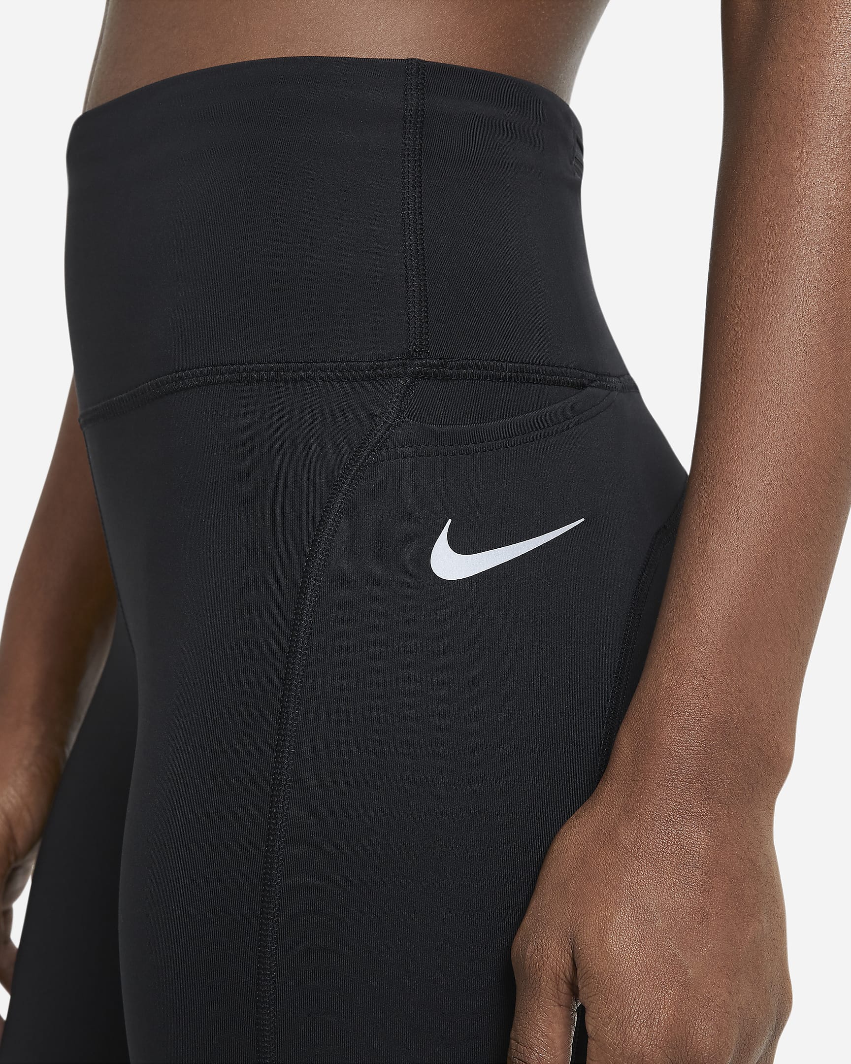 Leggings de running cortos de tiro medio para mujer Nike Fast - Negro