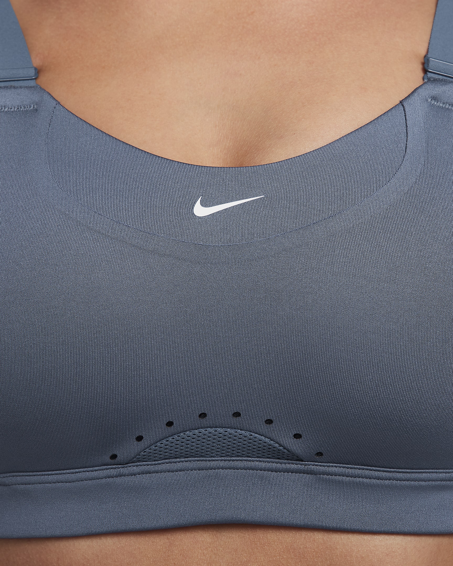 Nike Alpha Women's HighSupport Padded Adjustable Sports Bra. Nike AT