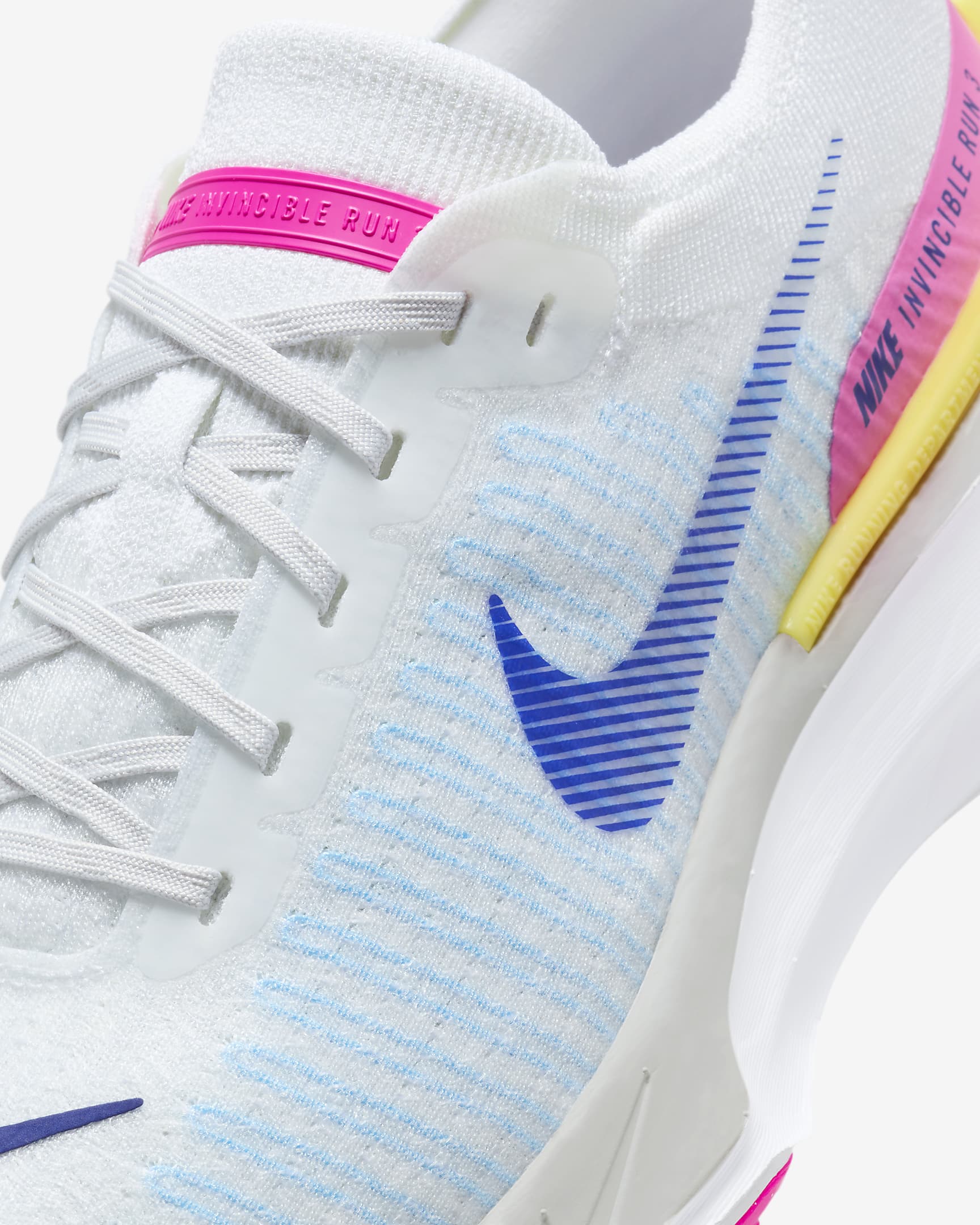 Tenis de correr en pavimento para hombre Nike Invincible 3 - Blanco/Polvo fotón/Rosa feroz/Azul royal intenso