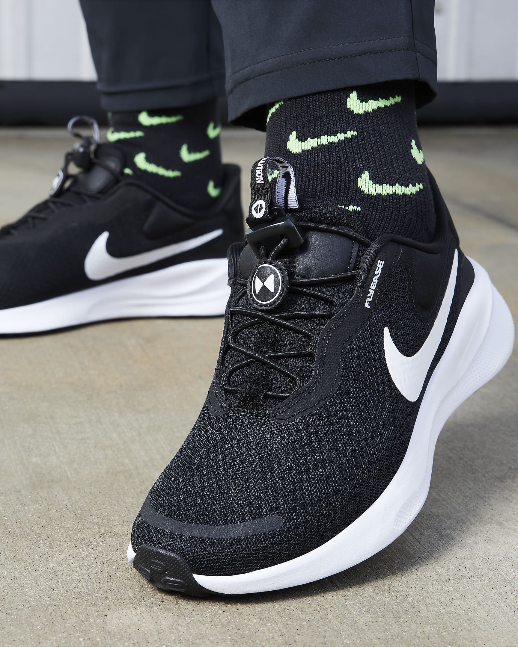 Nike Revolution 7 EasyOn Women's Easy On/Off Road Running Shoes. Nike AU