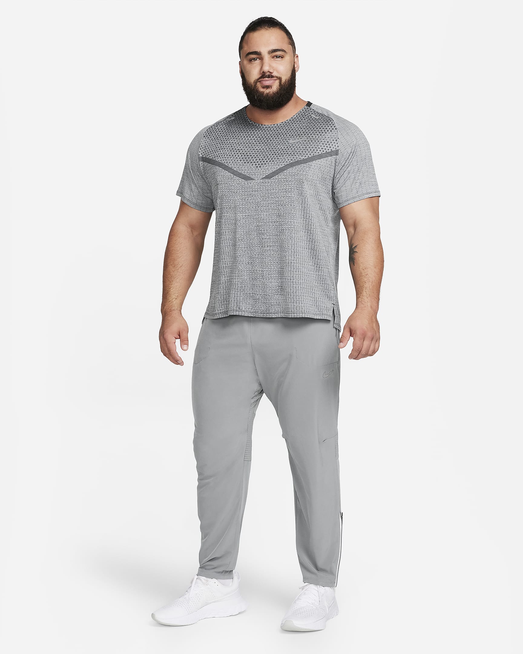 Nike TechKnit Samarreta de màniga curta Nike Dri-FIT ADV de running - Home - Negre/Smoke Grey