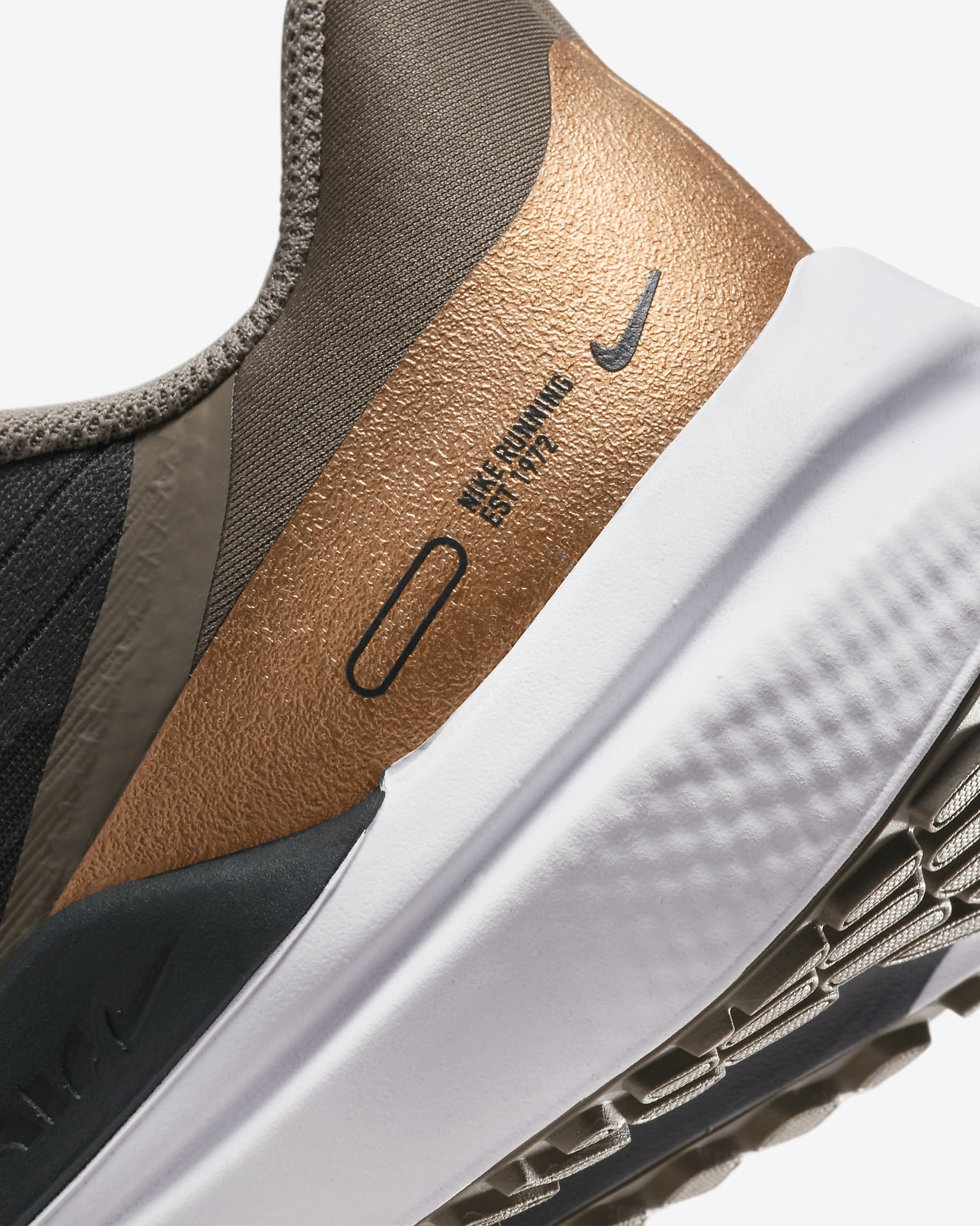 Nike Winflo 9 Women's Road Running Shoes. Nike ID