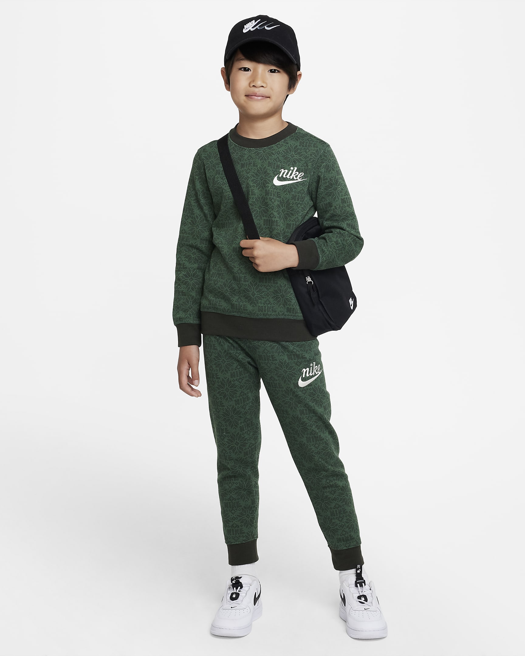 Nike Sportswear Club Fleece Little Kids' Holiday Sweatshirt and Pants ...