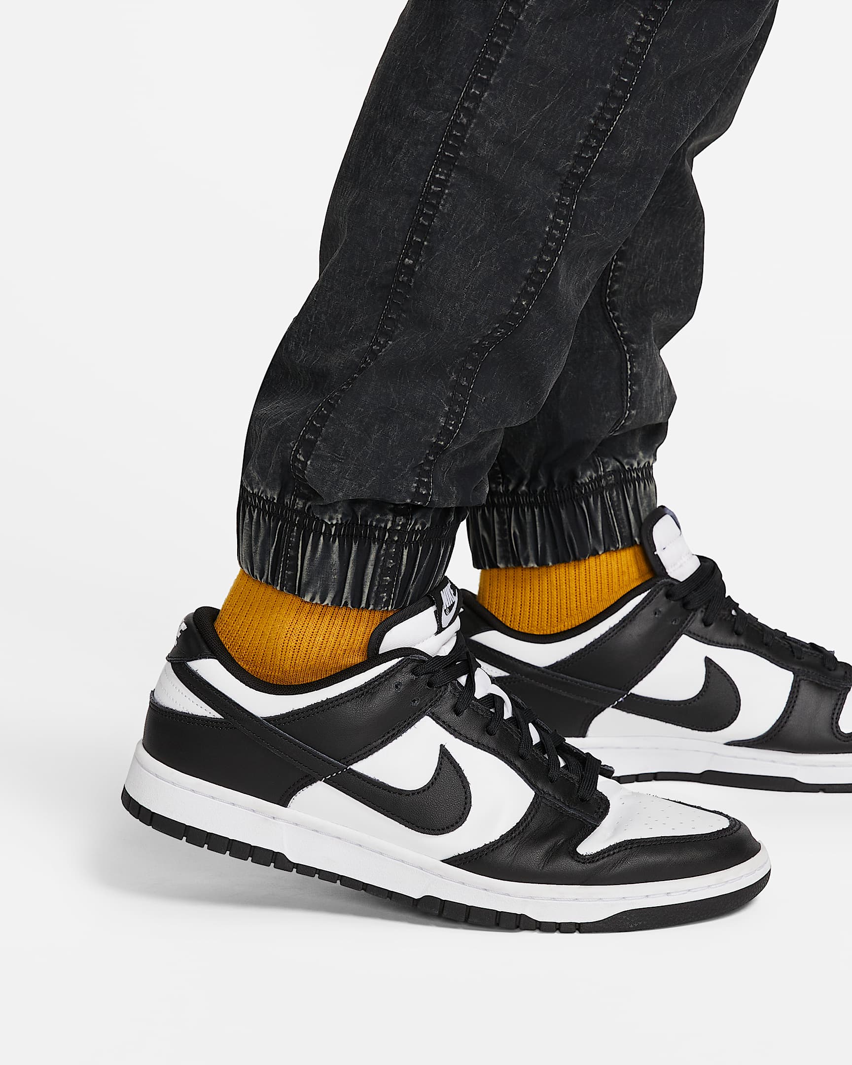 Nike Club+ Men's Unlined Woven Joggers. Nike IL