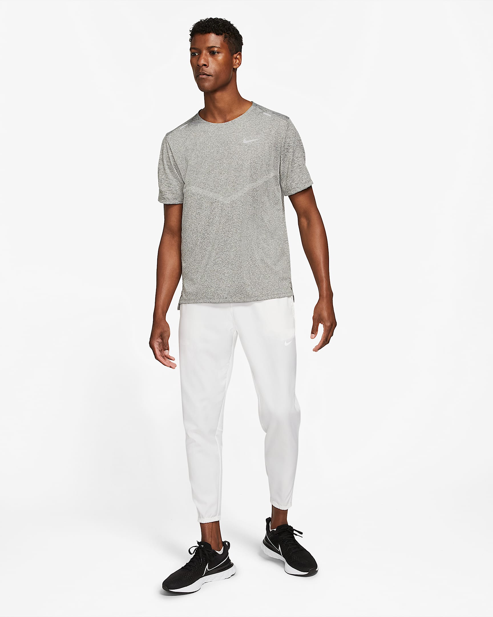 nike rise 365 running top