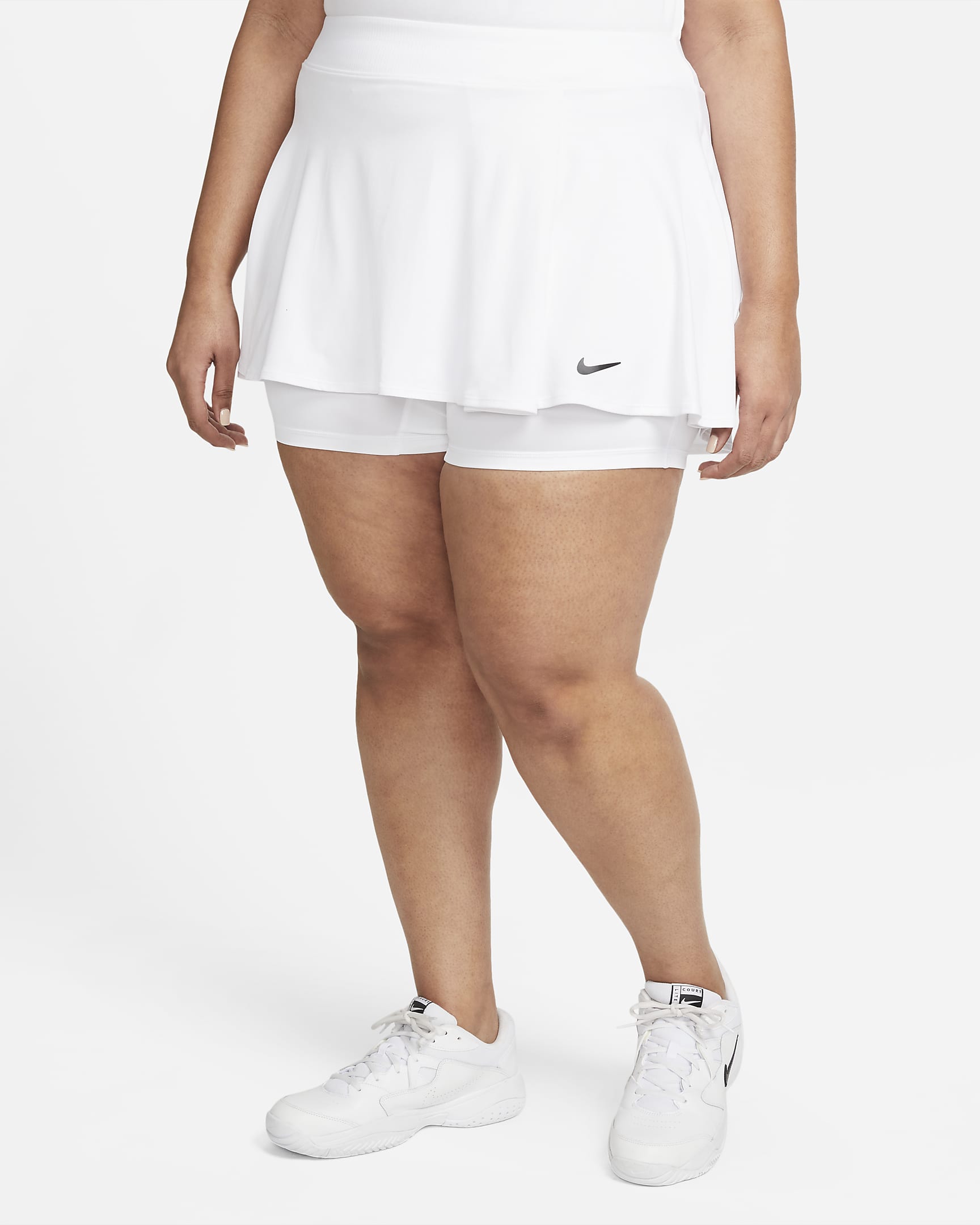 NikeCourt Dri-FIT Victory Women's Flouncy Tennis Skirt (Plus Size) - White/Black