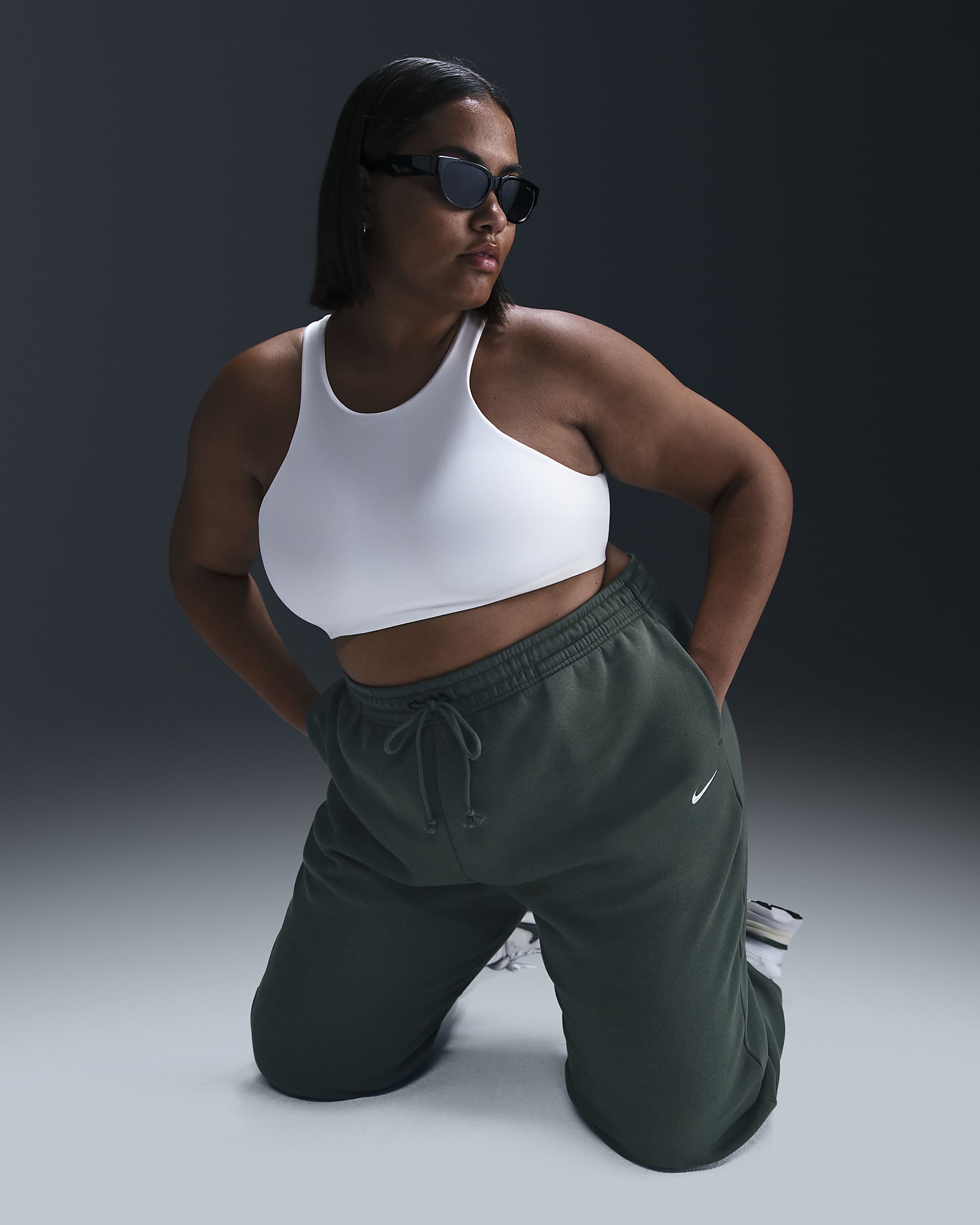 Nike Sportswear Phoenix Fleece Women's High-Waisted Oversized Tracksuit Bottoms (Plus Size) - Vintage Green/Sail