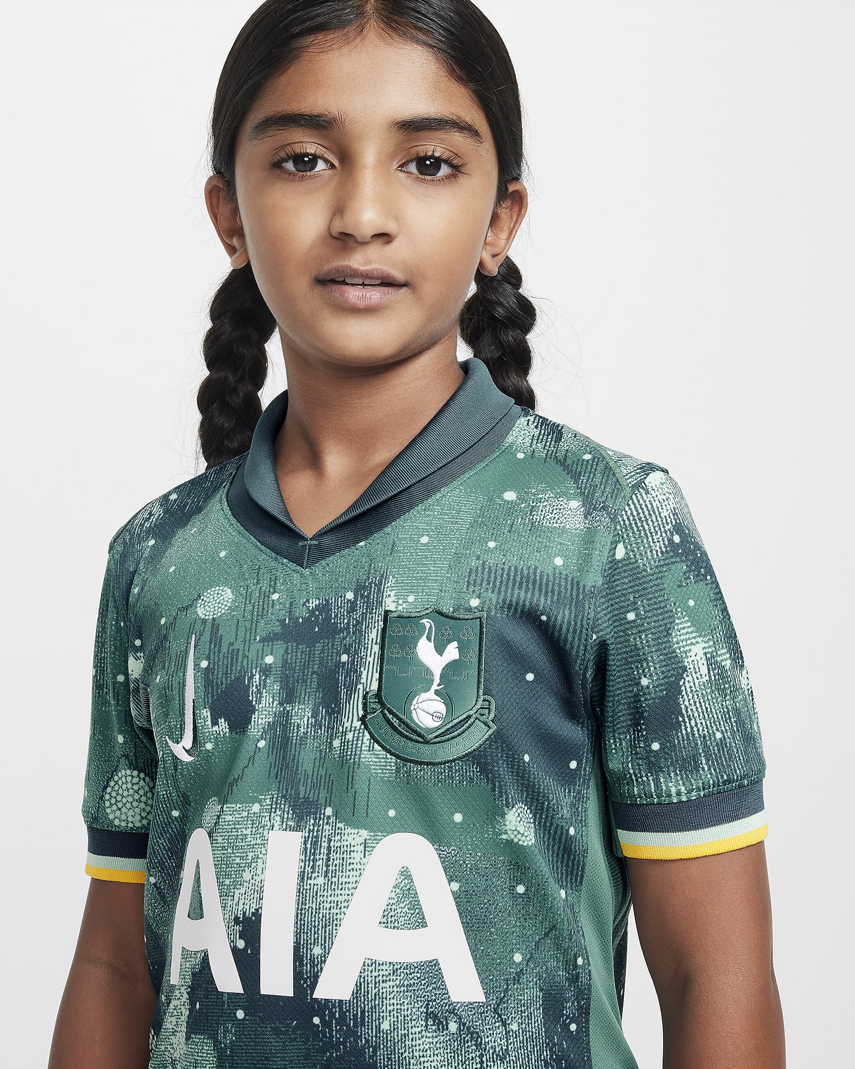 Tottenham Hotspur 2024/25 Stadyum Üçüncü Nike Dri-FIT Genç Çocuk Futbol Taraftar Forması - Enamel Green/Bicoastal/Beyaz