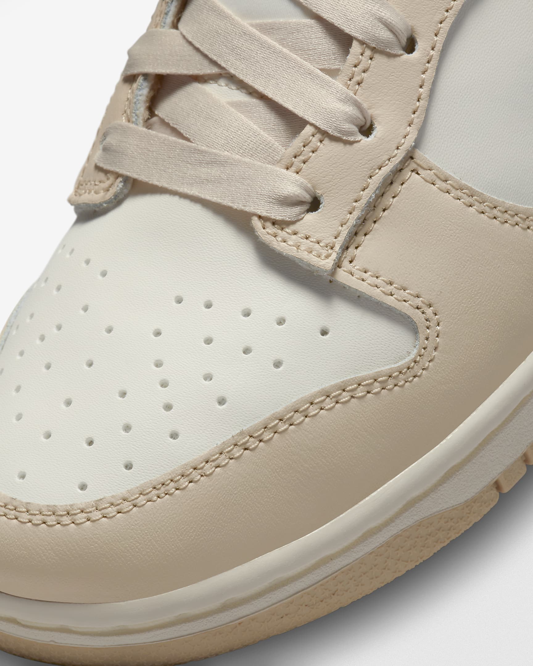 Nike Dunk Low Women's Shoes - Phantom/Sand Drift/Sail/Metallic Gold