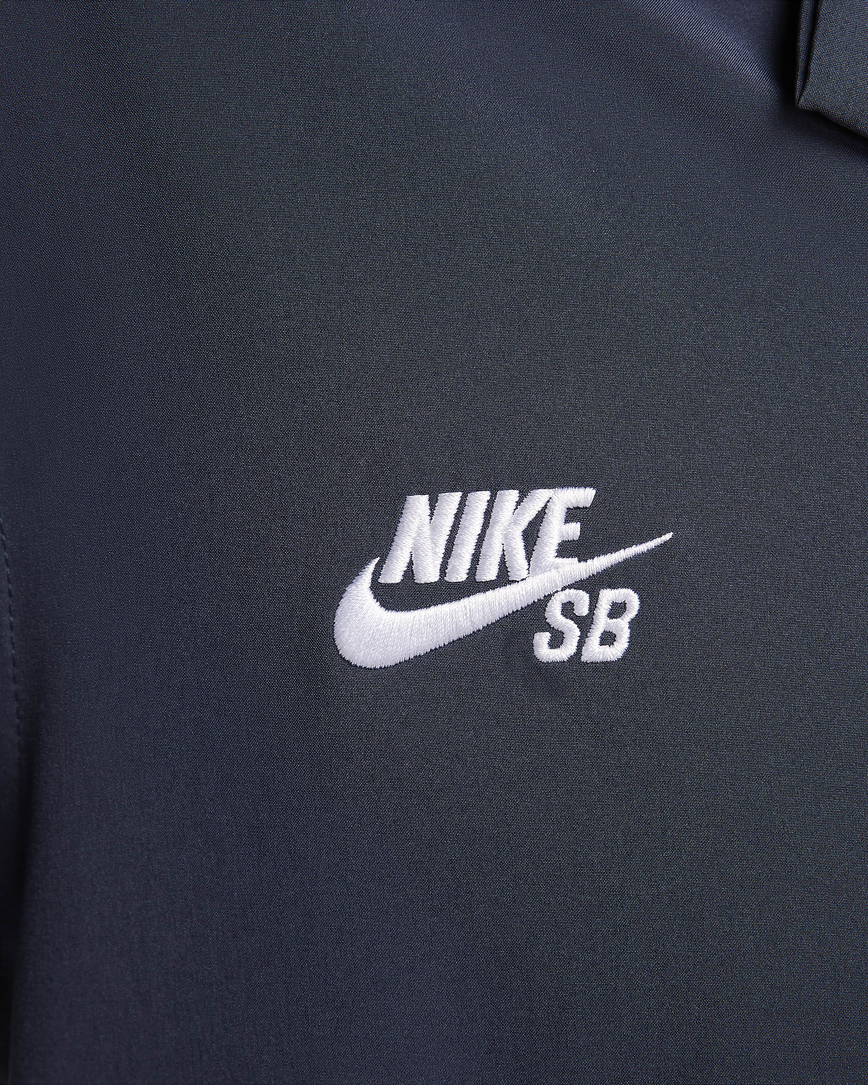 Nike SB USA Short-Sleeve Button-Down Skate Bowler - Obsidian/White