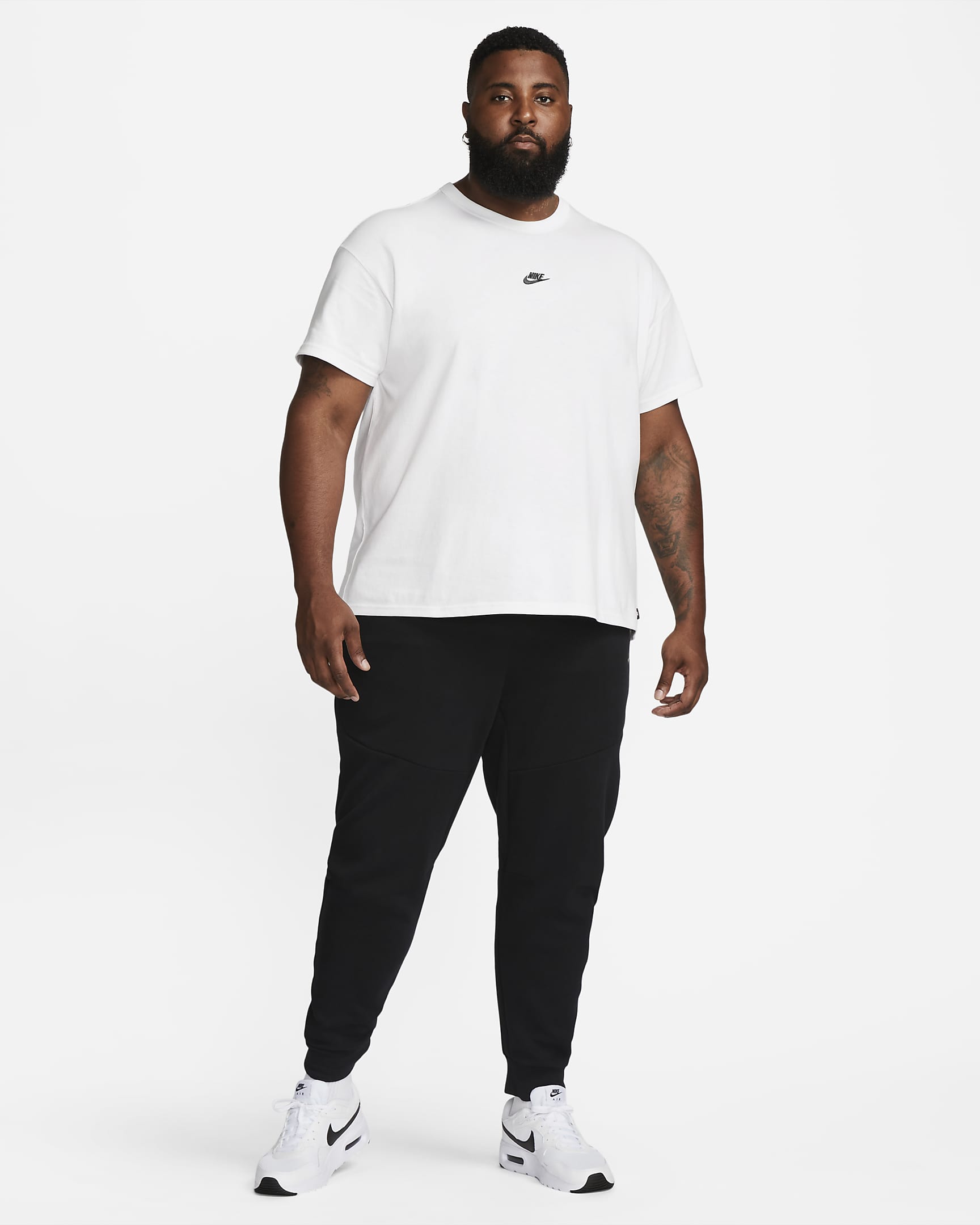 Nike Sportswear Premium Essentials Men's T-Shirt. Nike UK