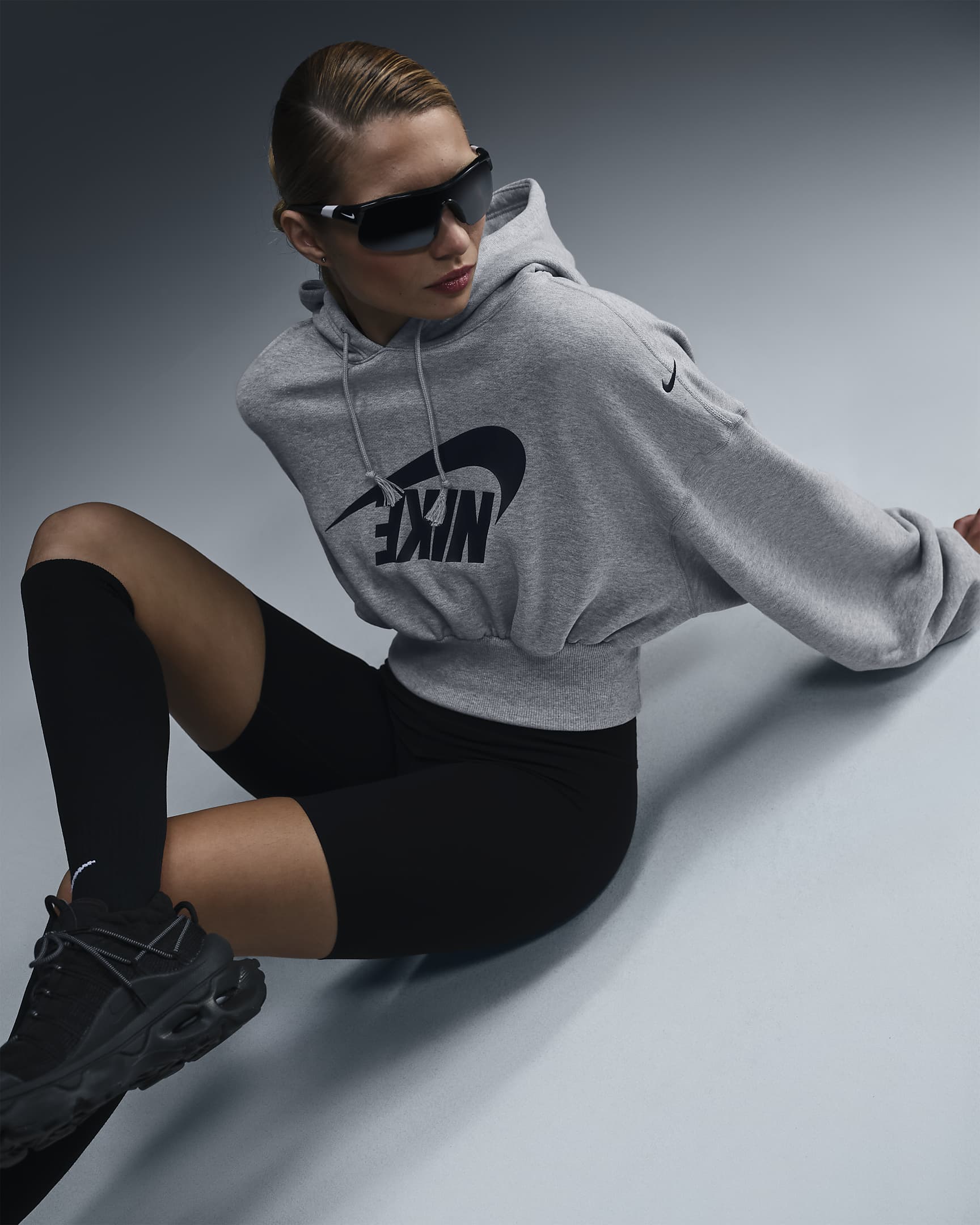 Nike Sportswear Women's Oversized Cropped French Terry Pullover Hoodie - Dark Grey Heather/Black