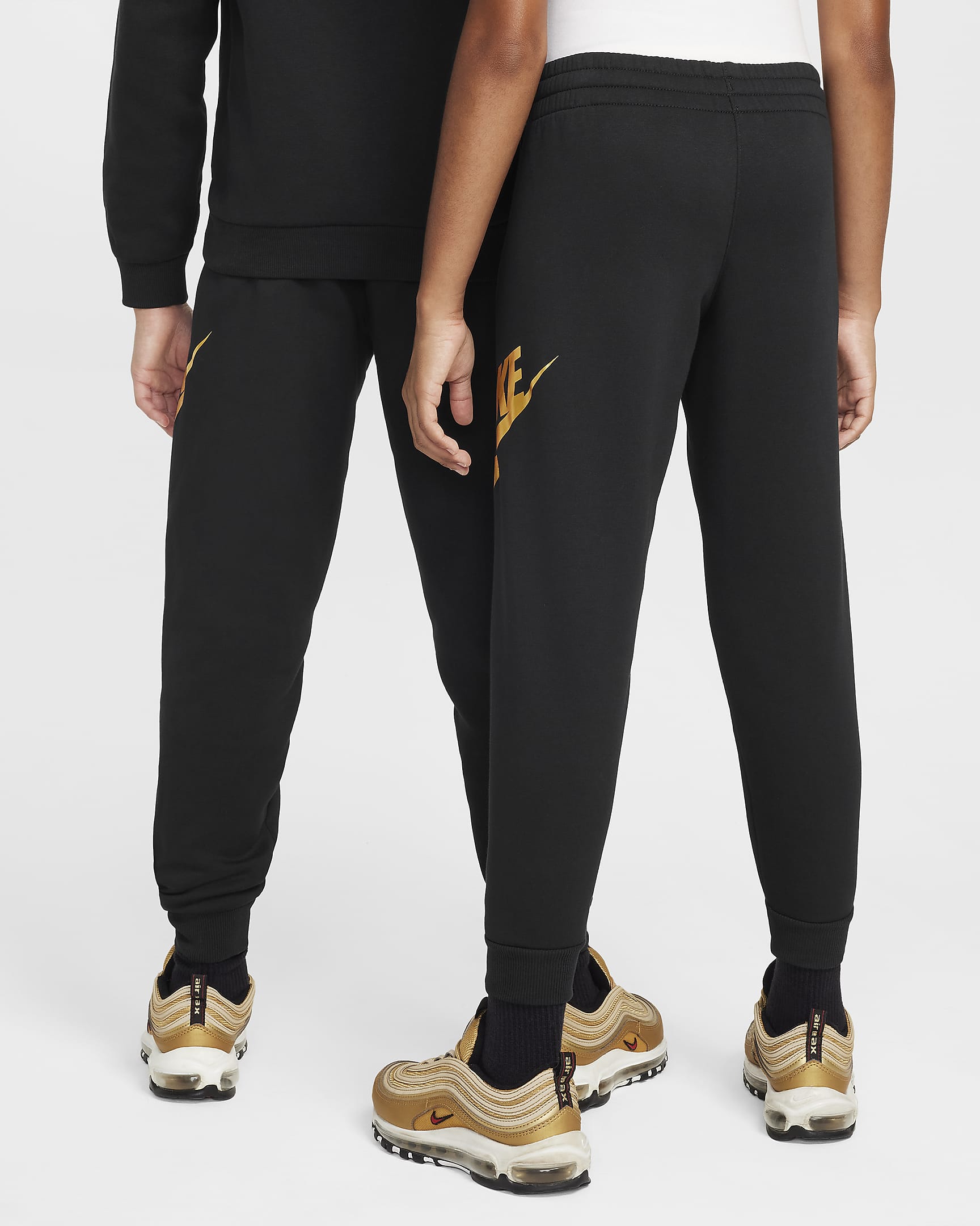 Nike Sportswear Club Fleece Older Kids' Joggers. Nike MY