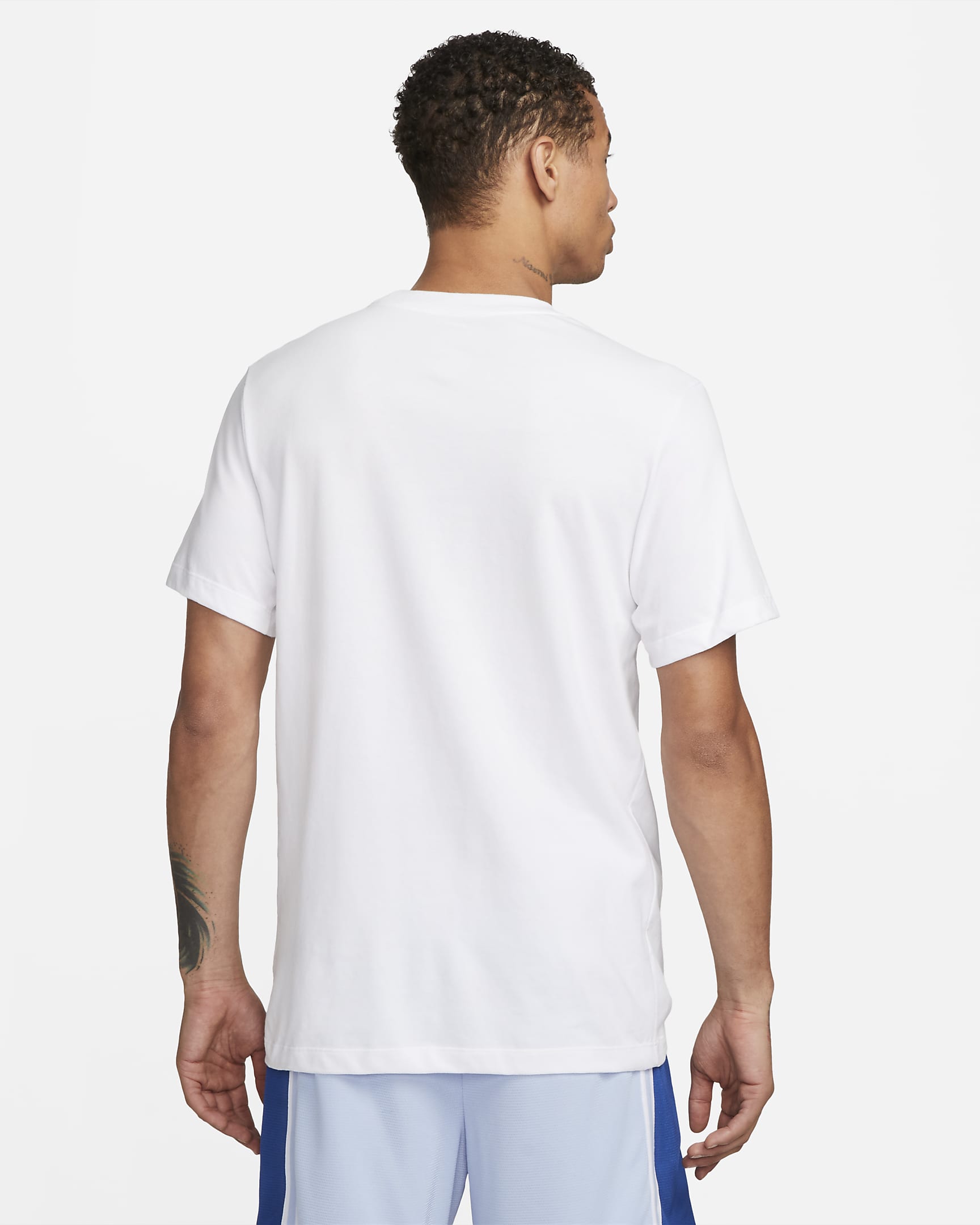 nike basketball online