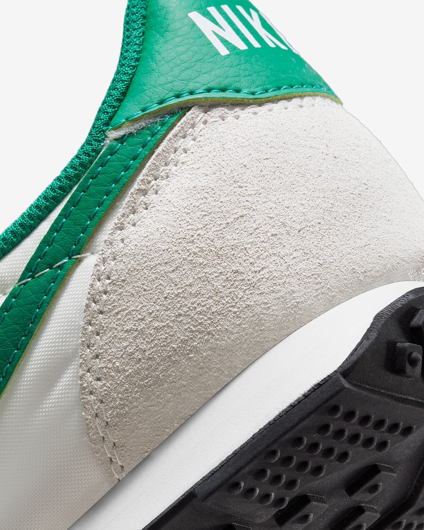 mens nike waffle trainer