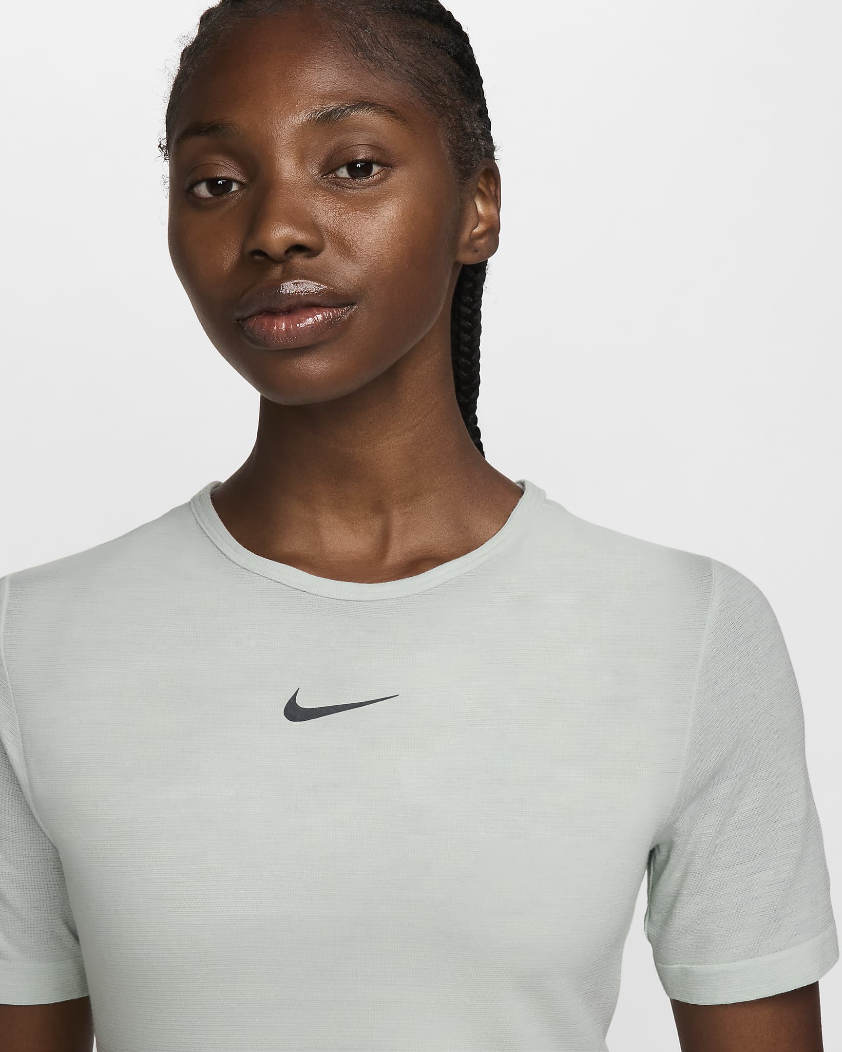 Nike Swift Yünlü Dri-FIT Kısa Kollu Kadın Koşu Üstü - Barely Green