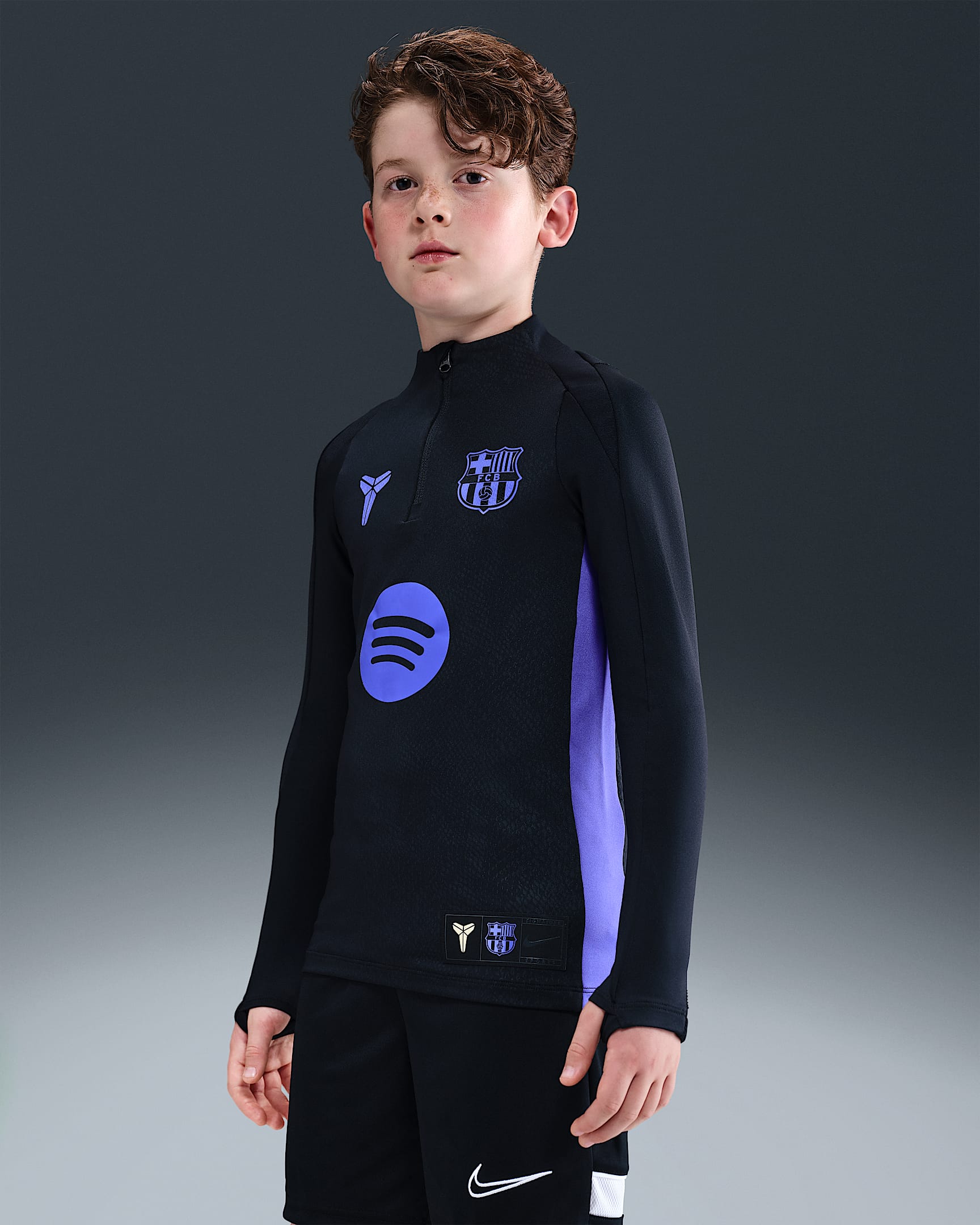 FC Barcelona Strike Away Kobe Pre-Match-Fußball-Drill-Oberteil mit Dri-FIT-Technologie (ältere Kinder) - Schwarz/Schwarz/Persian Violet/Persian Violet