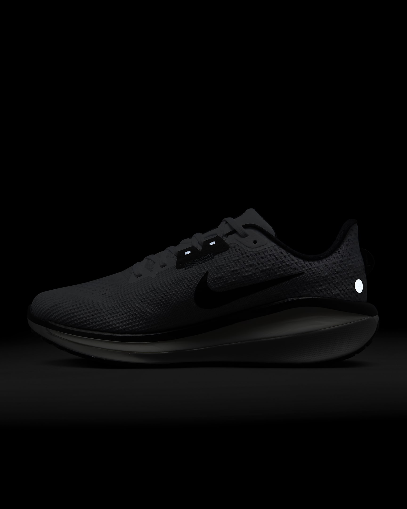 Tenis de correr en pavimento para hombre Nike Vomero 17. Nike.com