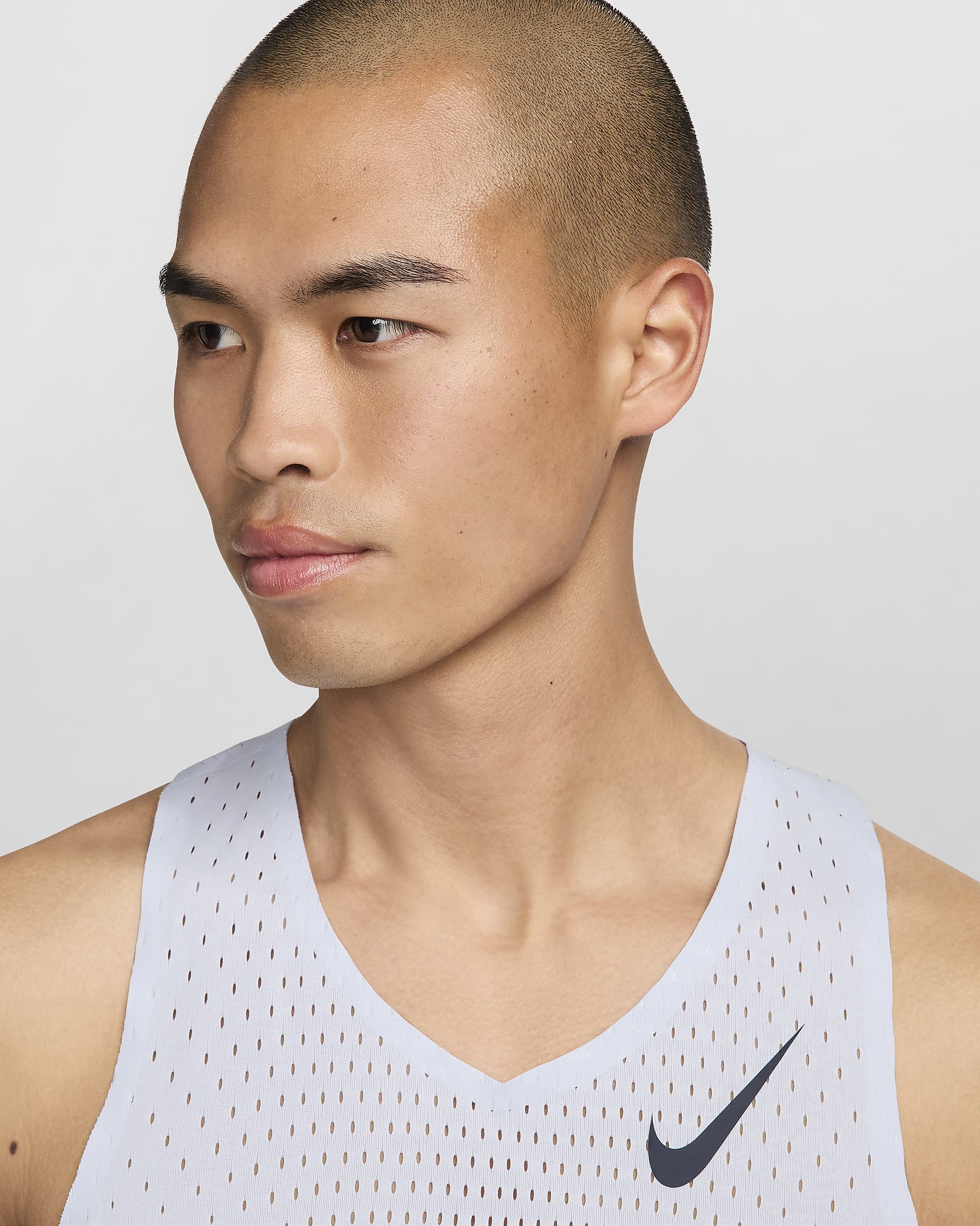 Nike AeroSwift Men's DriFIT ADV Running Vest. Nike CA