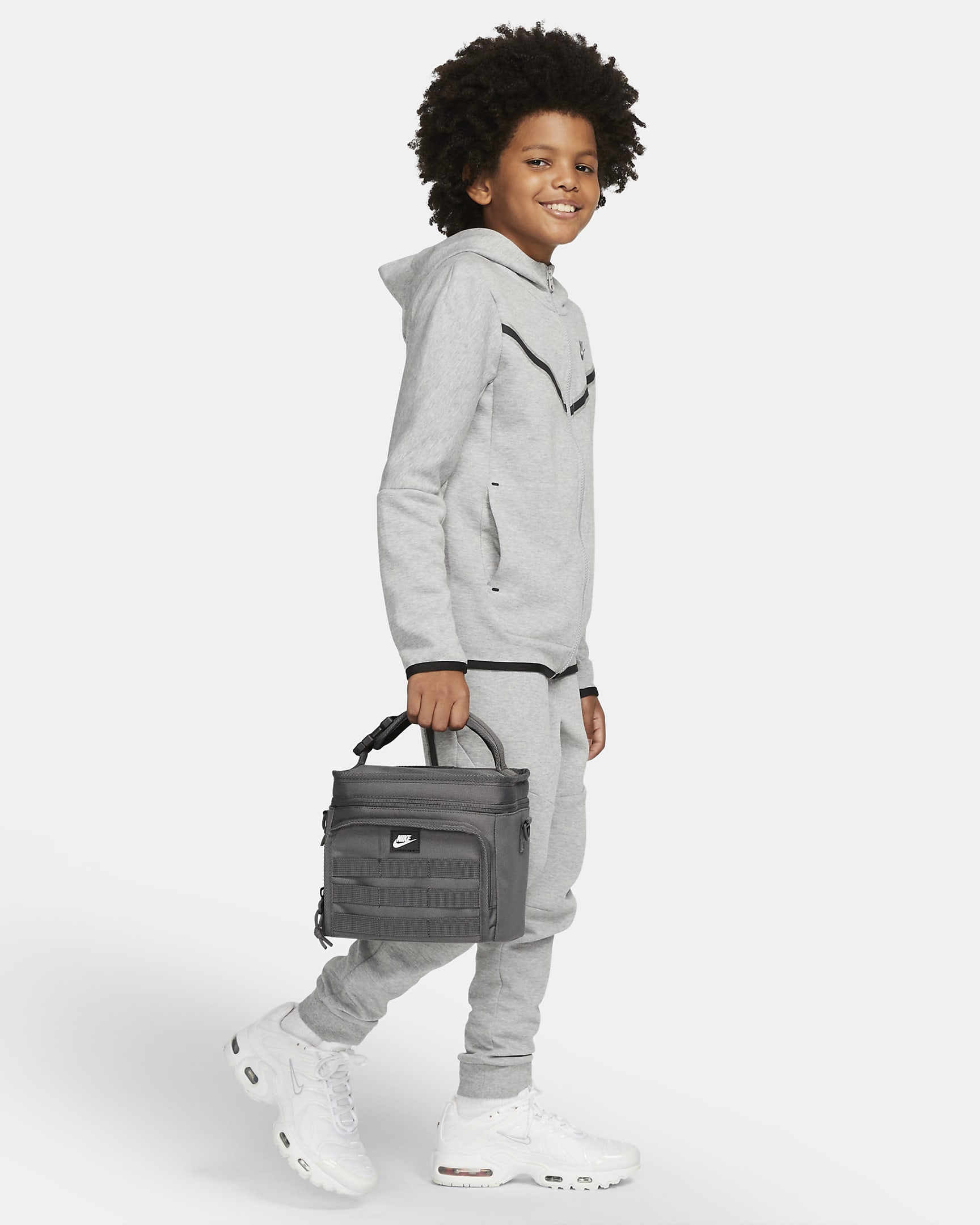 Nike Kids' Futura Sport Lunch Bag. Nike.com