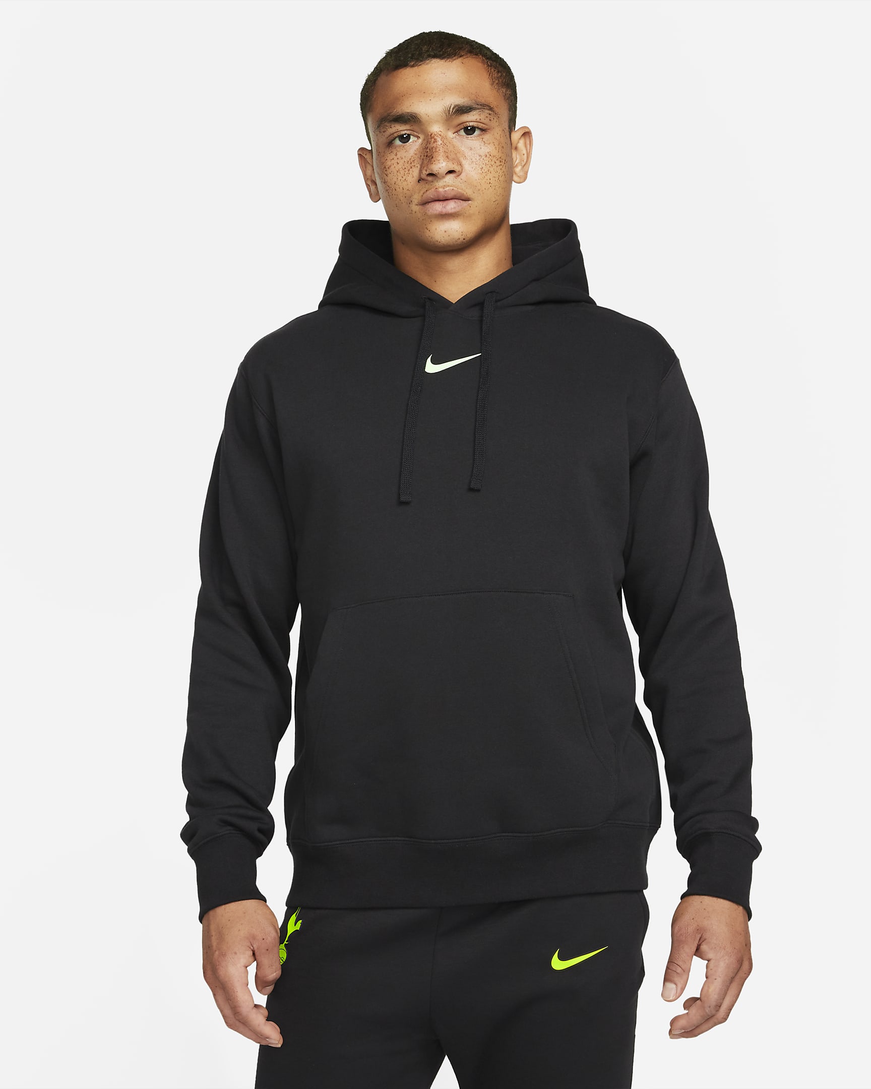 Tottenham Hotspur Club Fleece Men's Fleece Pullover Hoodie - Black/Vapor Green