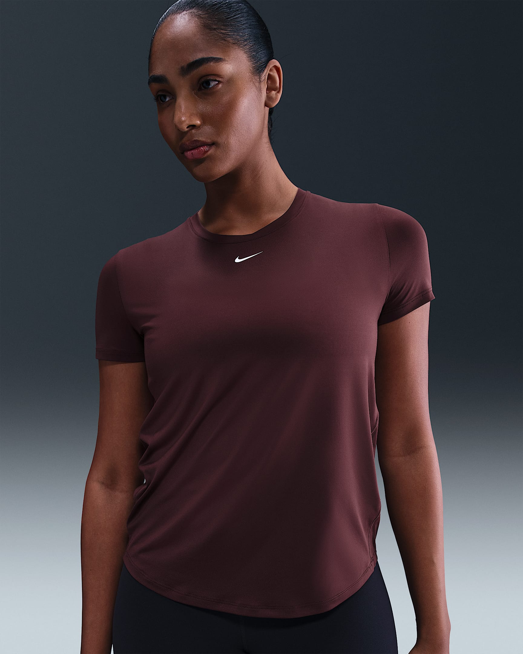 Nike One Classic Part superior de màniga curta Dri-FIT - Dona - Burgundy Crush/Blanc