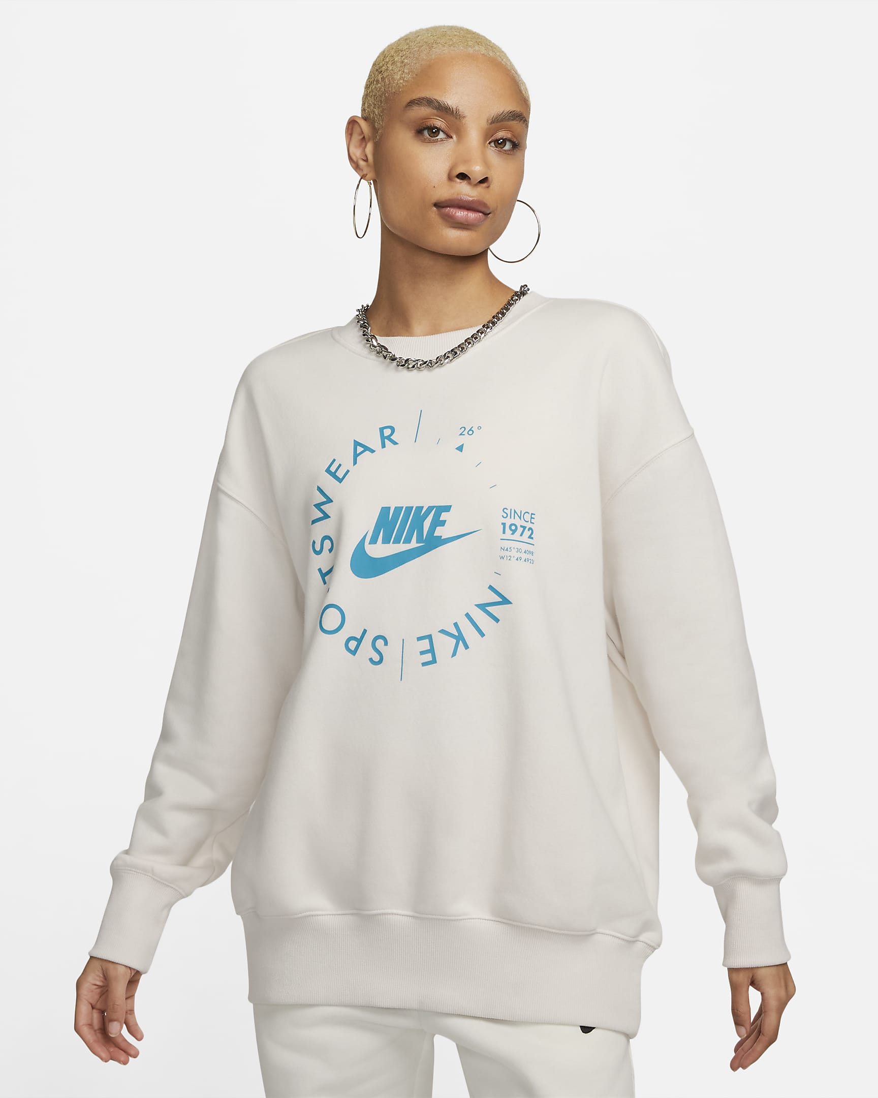 Nike Sportswear Women's Oversized Sports Utility Crew-Neck Sweatshirt ...