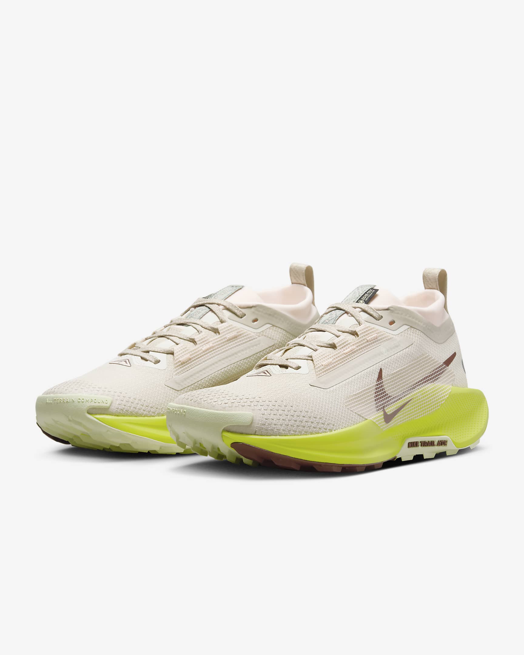 Nike Pegasus Trail 5 GORE-TEX vanntette terrengløpesko til dame - Sanddrift/Cyber/Life Lime/Dark Pony