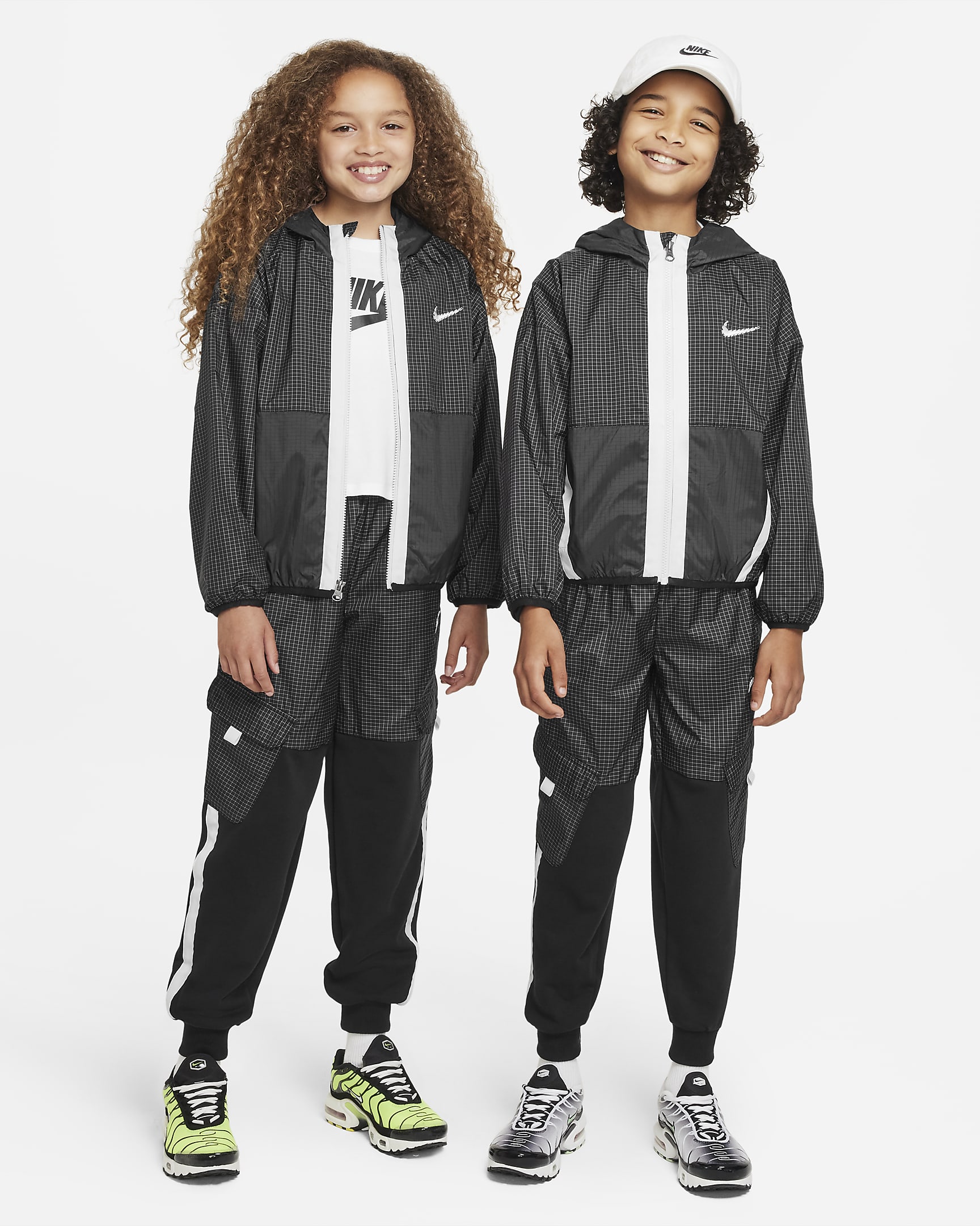Pants holgados para niños talla grande Nike Outdoor Play. Nike.com