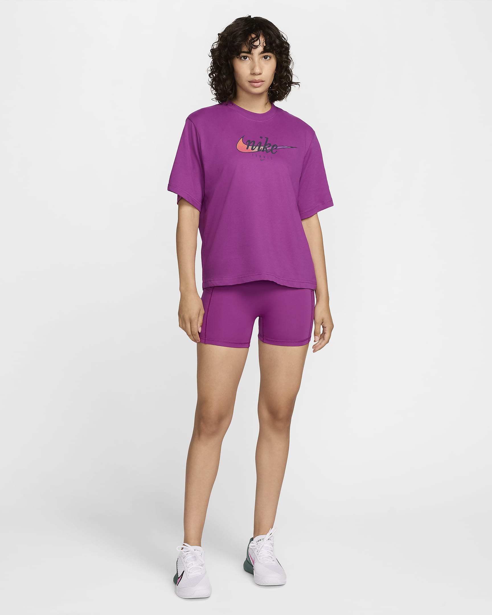 Playera de manga corta Dri-FIT para mujer Nike Slam - Fucsia cálido