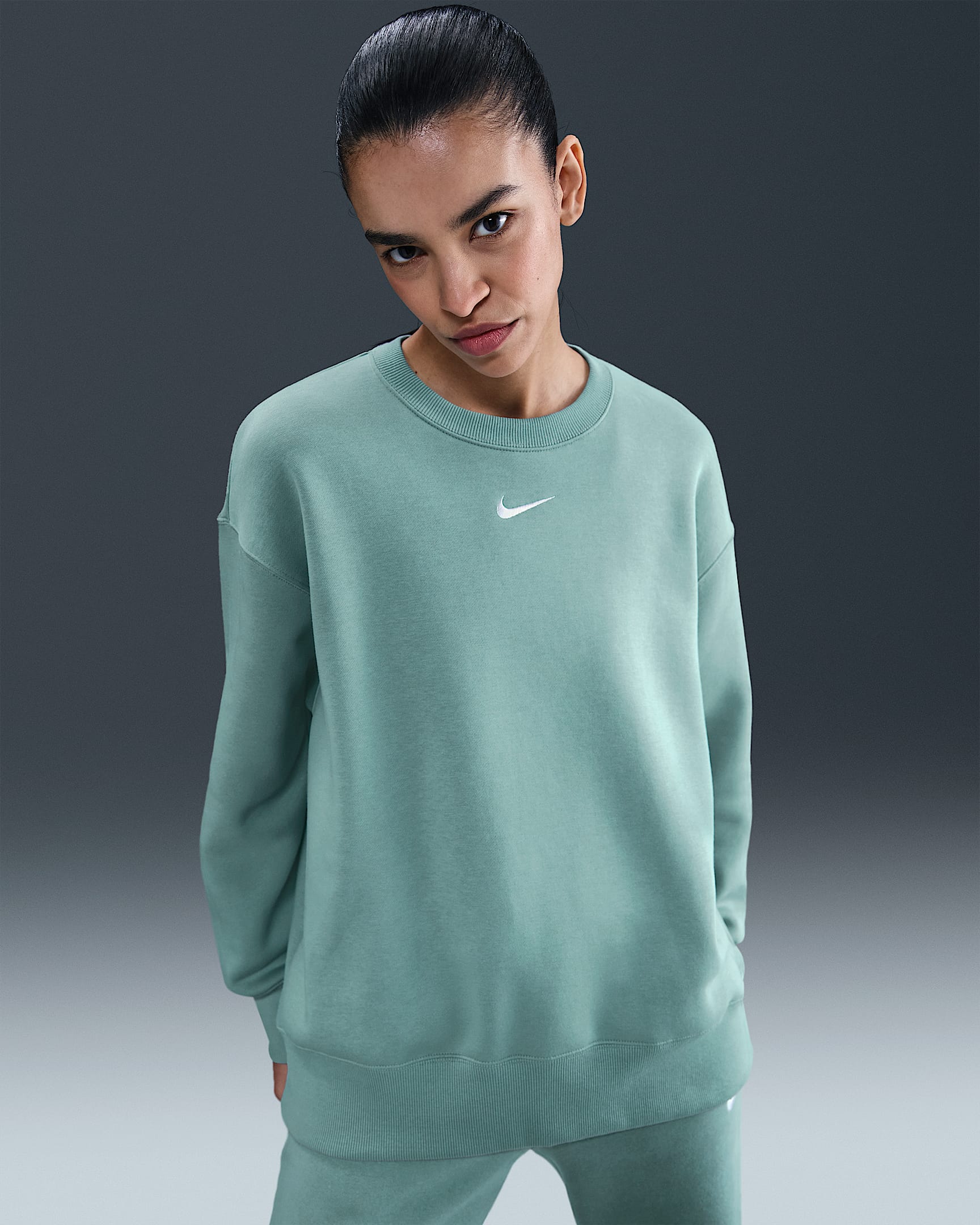Nike Sportswear Phoenix Fleece Women's Oversized Crew-Neck Sweatshirt - Cannon/Sail