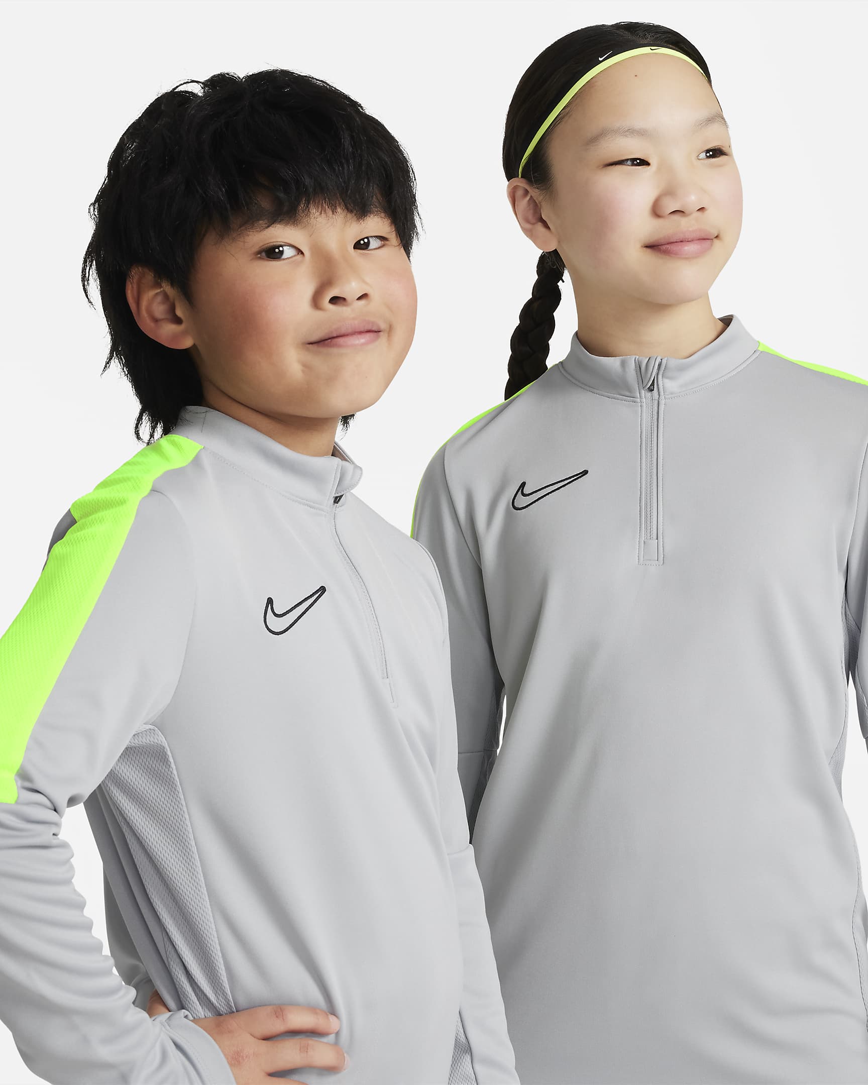 Nike Dri-FIT Academy23 Big Kids' Soccer Drill Top. Nike.com