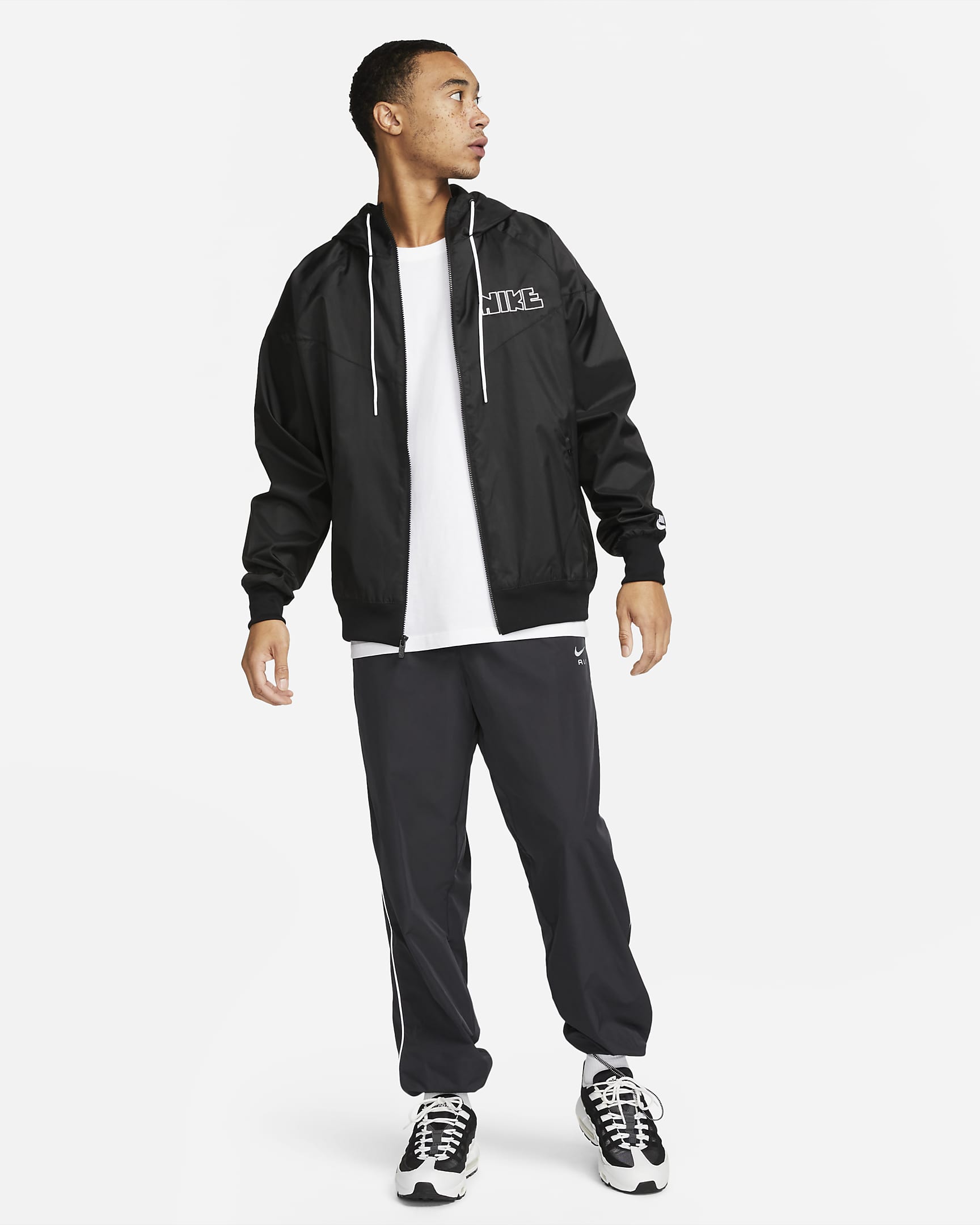 Nike Windrunner Men's Woven Lined Jacket. Nike BG