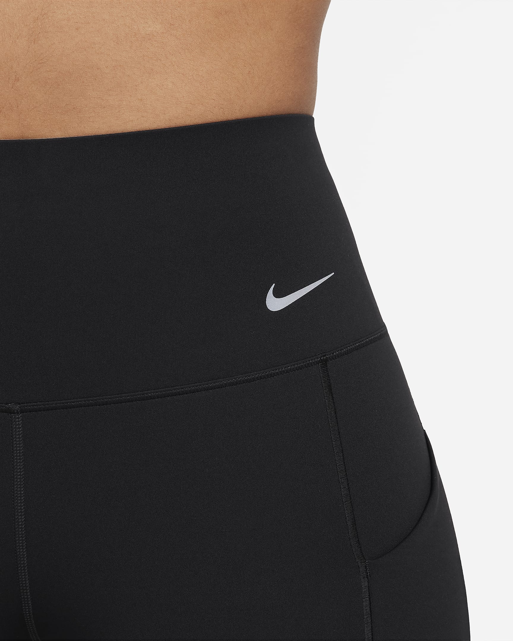 Legging court taille haute à maintien normal avec poches Nike Universa pour femme - Noir/Noir