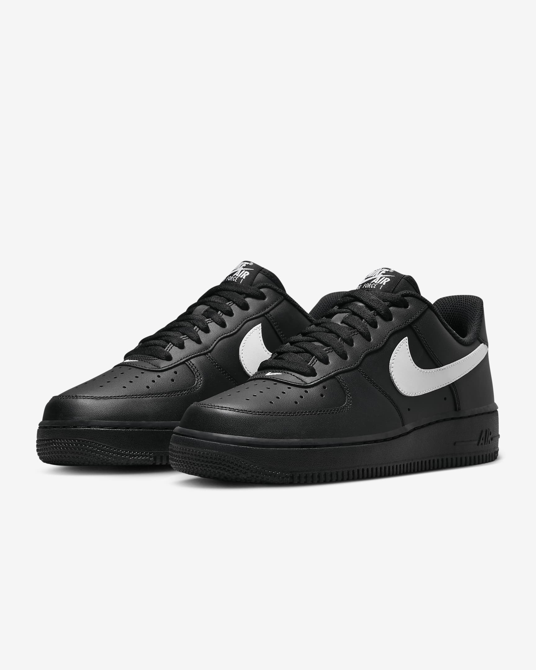 Nike Air Force 1 '07 男鞋 - 黑色/黑色/白色