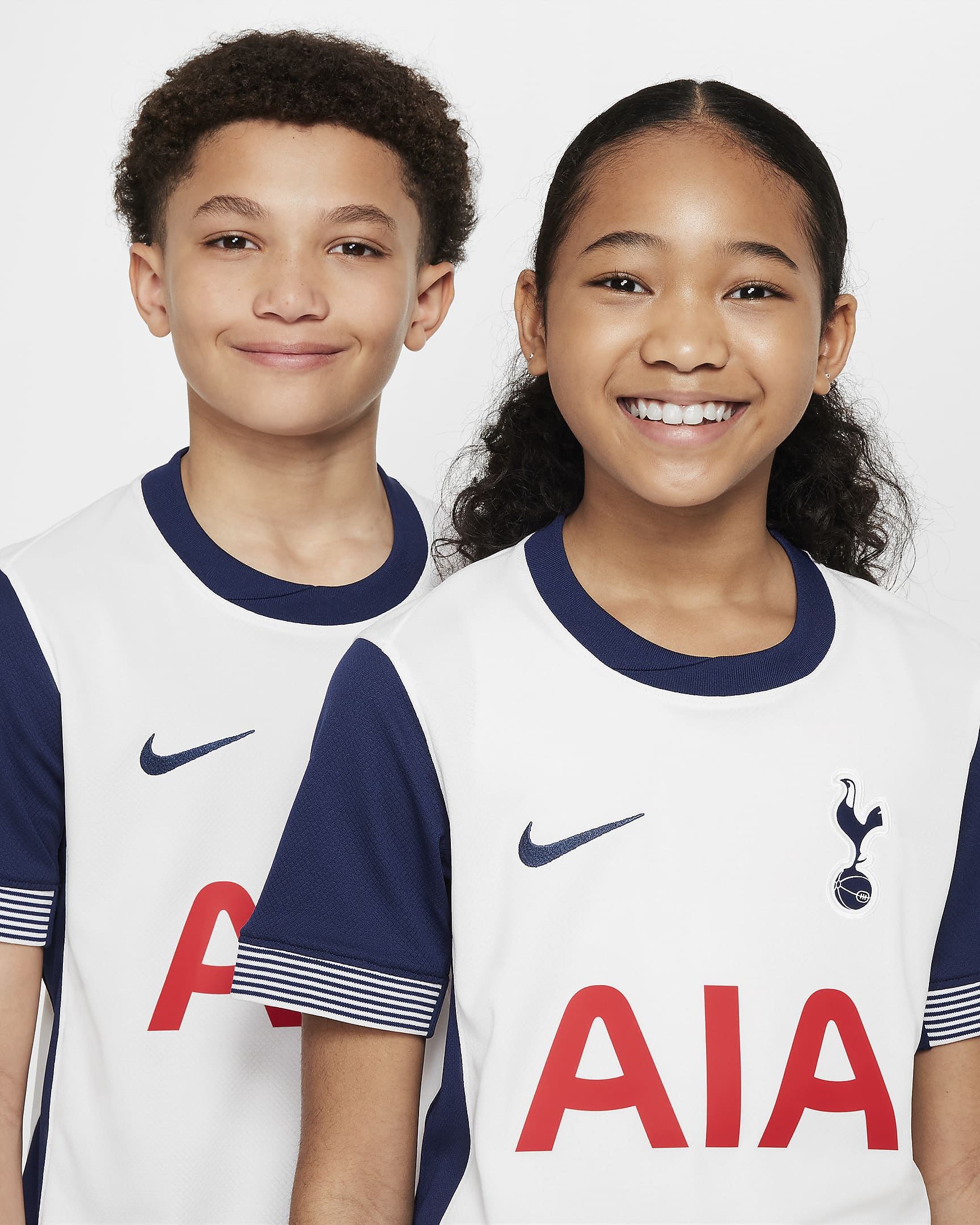 Camisola de futebol de réplica Nike Dri-FIT do equipamento principal Stadium Tottenham Hotspur 2024/25 Júnior - Branco/Azul Binary/Azul Binary