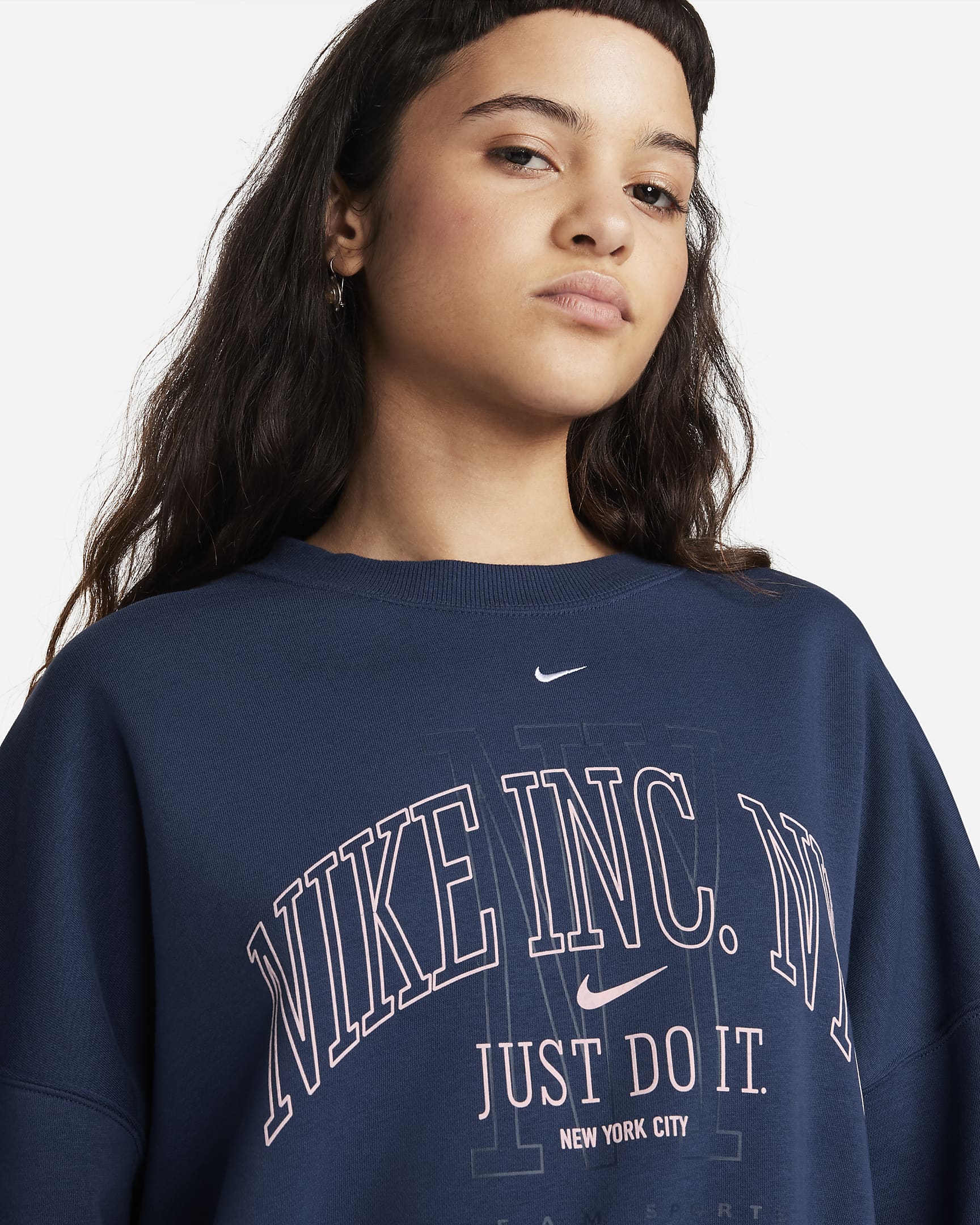 Nike Sportswear Phoenix Fleece Women's Over-Oversized Crew-Neck Graphic ...